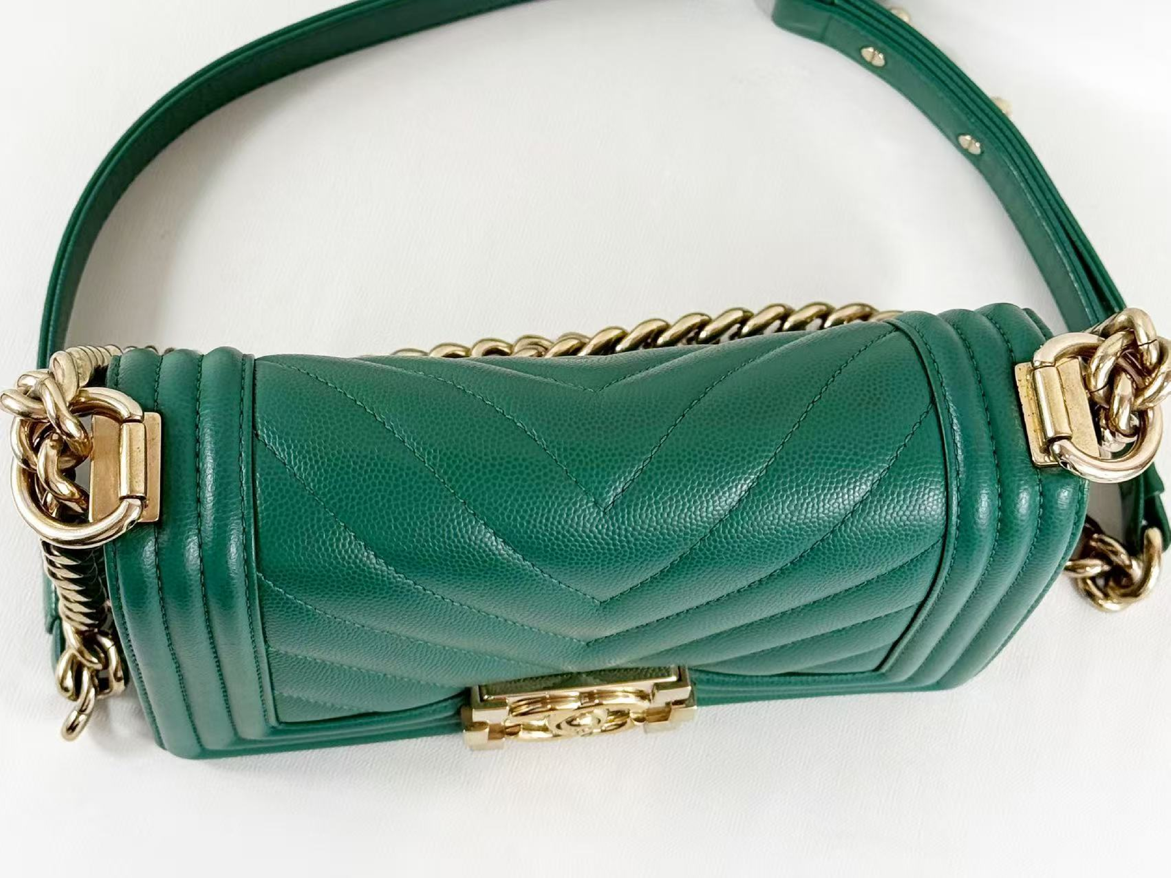 Boy Caviar Skin Chevron Emerald Gold W20/H13/D6cm approx. 25 series [with dust bag and seal] C gold hardware Shoulder bag 25584110 Shoulder bag — view 7