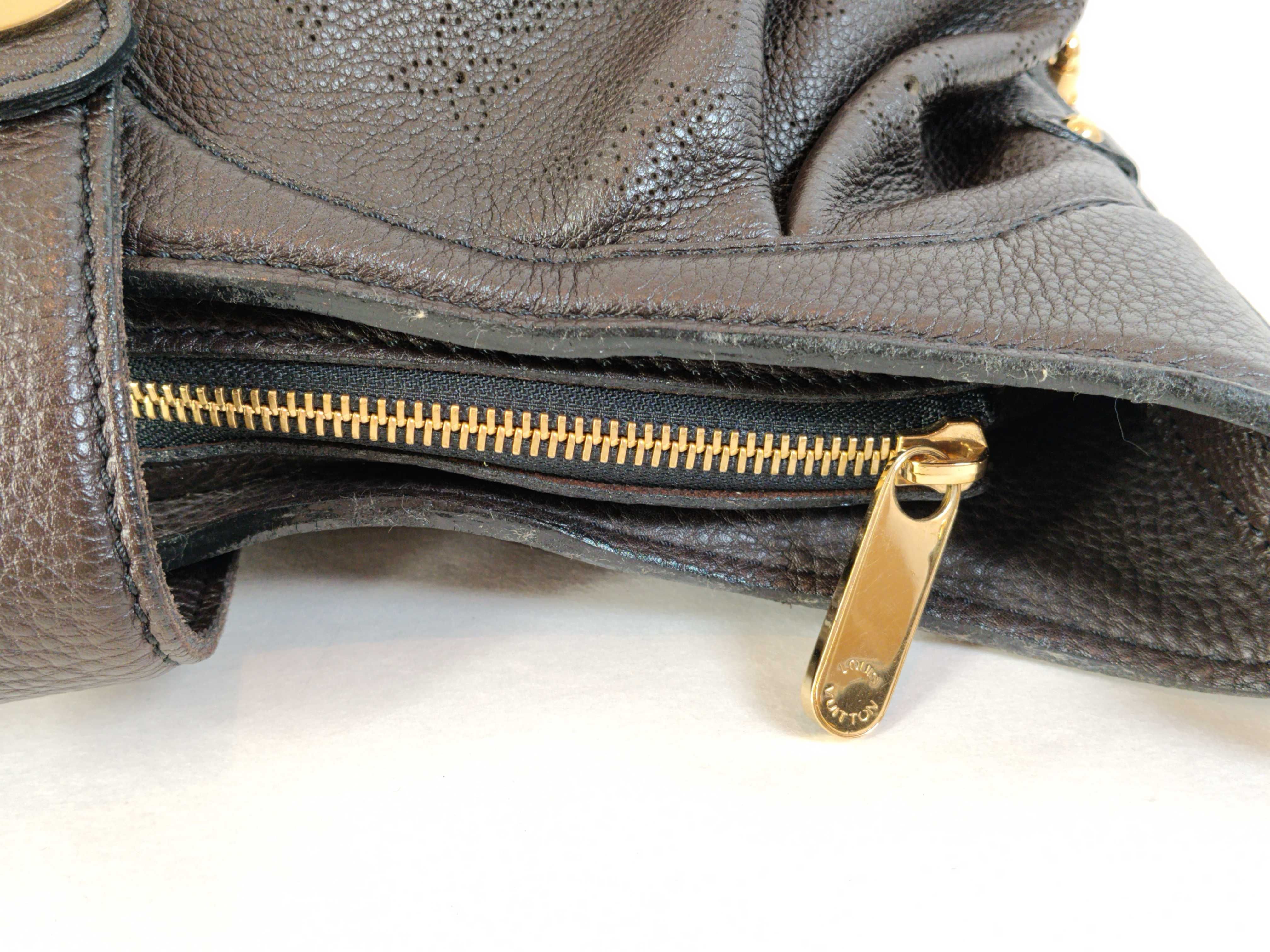 Mahina XS Shoulder Bag - All Leather Shoulder Bag — view 8