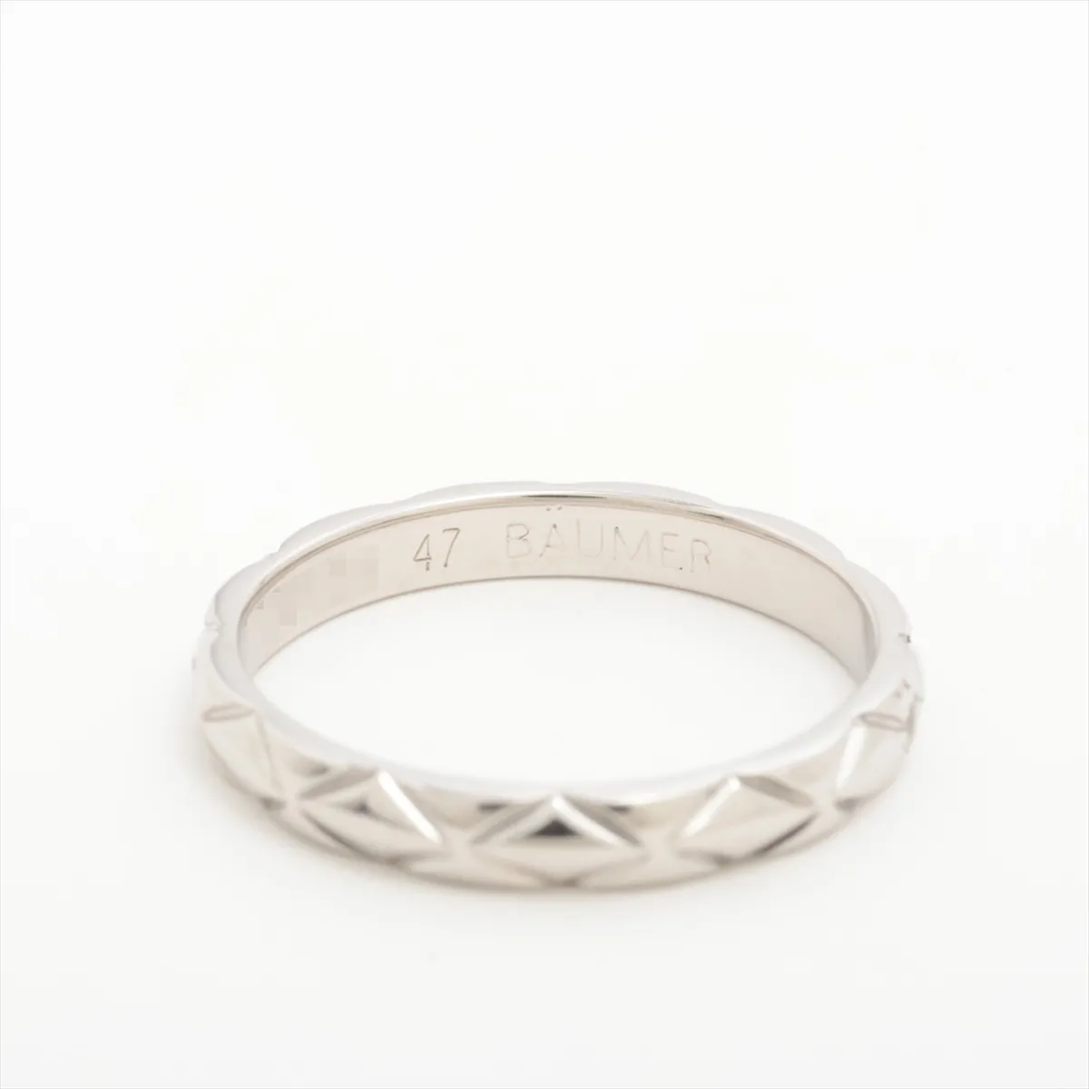 Matelassé 3-Diamond Ring, Pt950, 2.7g, Size 47, S37005. (Dents, damaged hallmark) — view 4