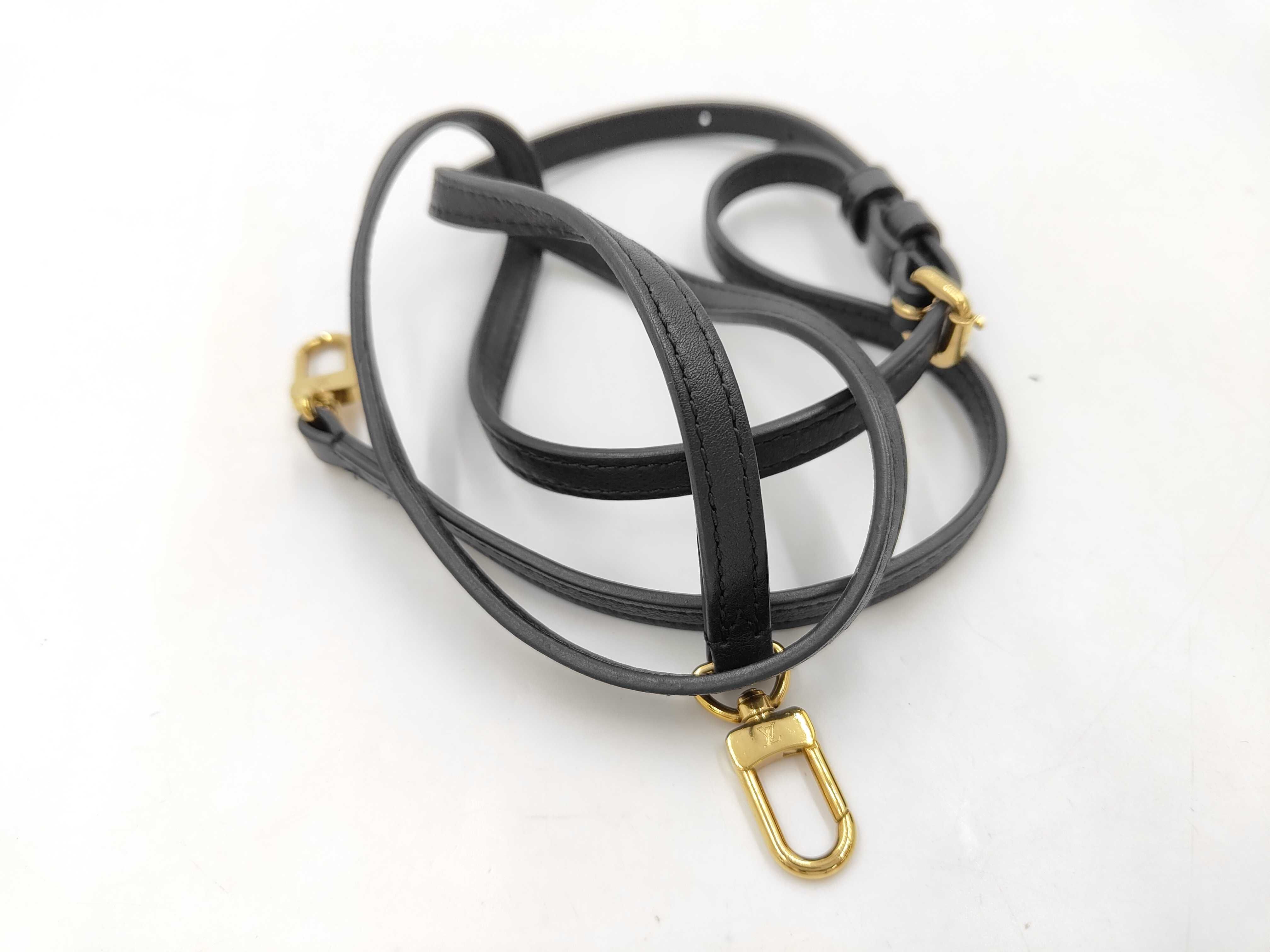 Monogram Reverse Mini Boite Chapeau M68276 Shoulder Bag — view 11
