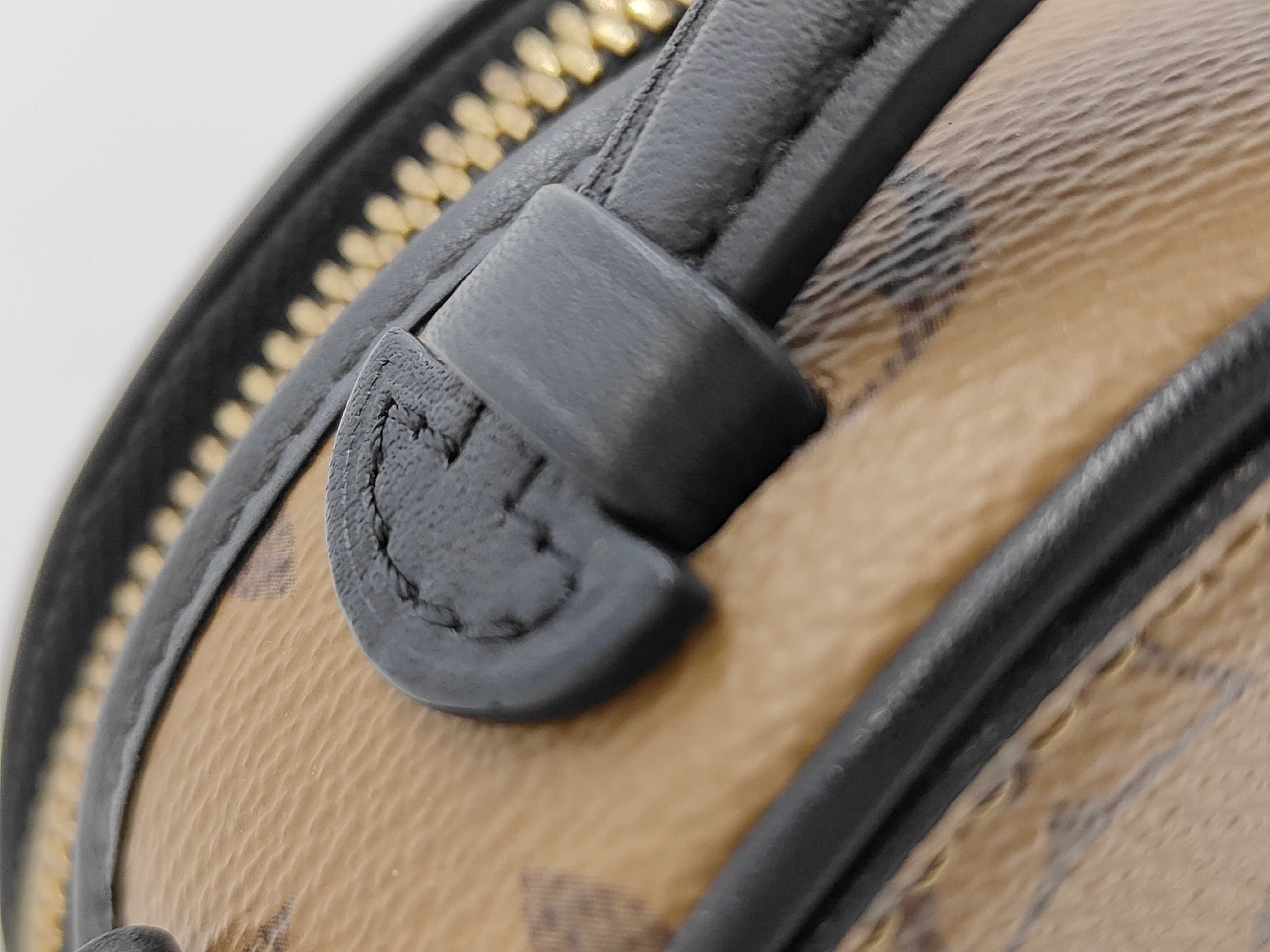 Monogram Reverse Mini Boite Chapeau M68276 Shoulder Bag — view 3