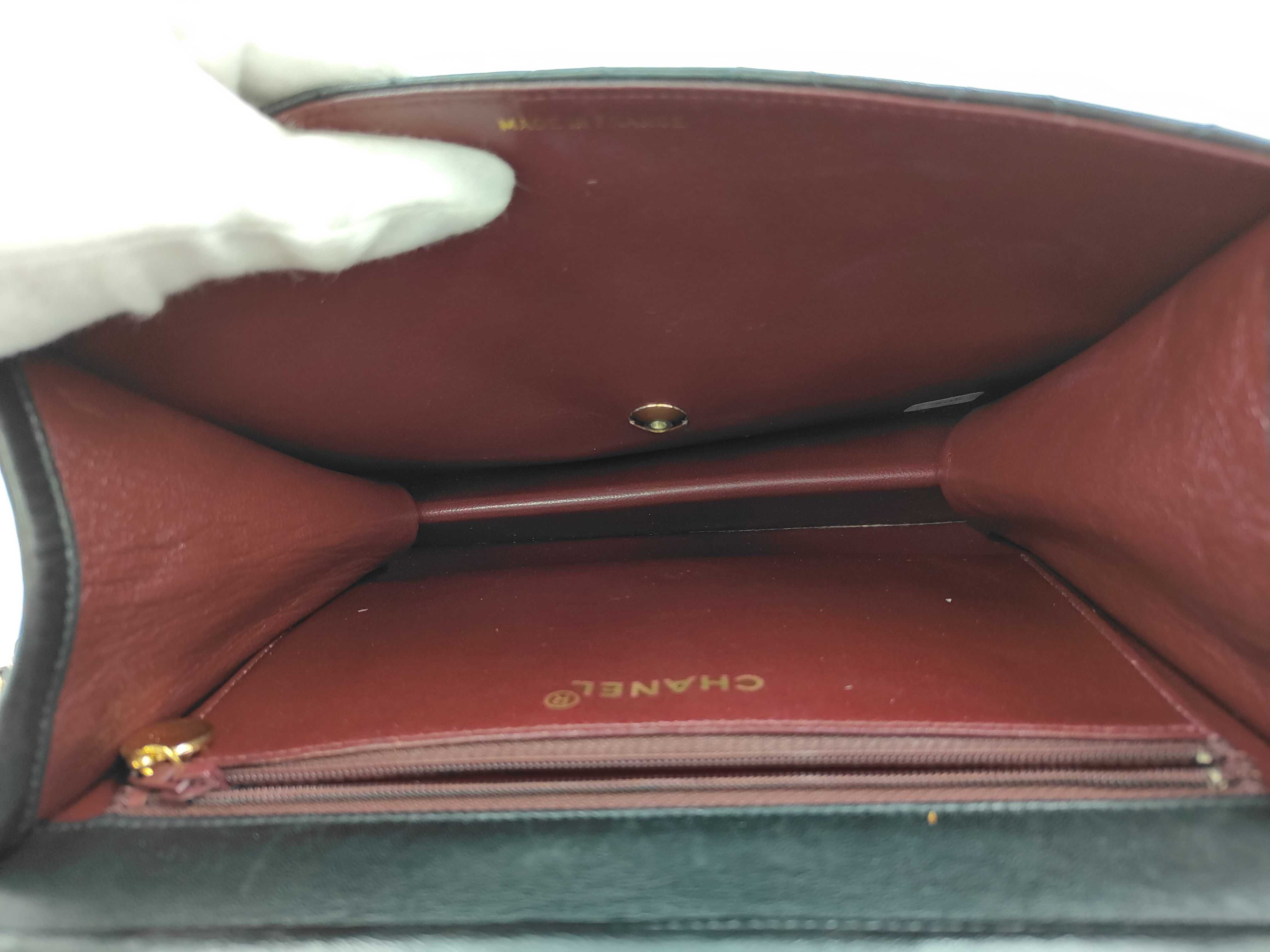 Matelassé Vintage Chain Shoulder Bag — view 9