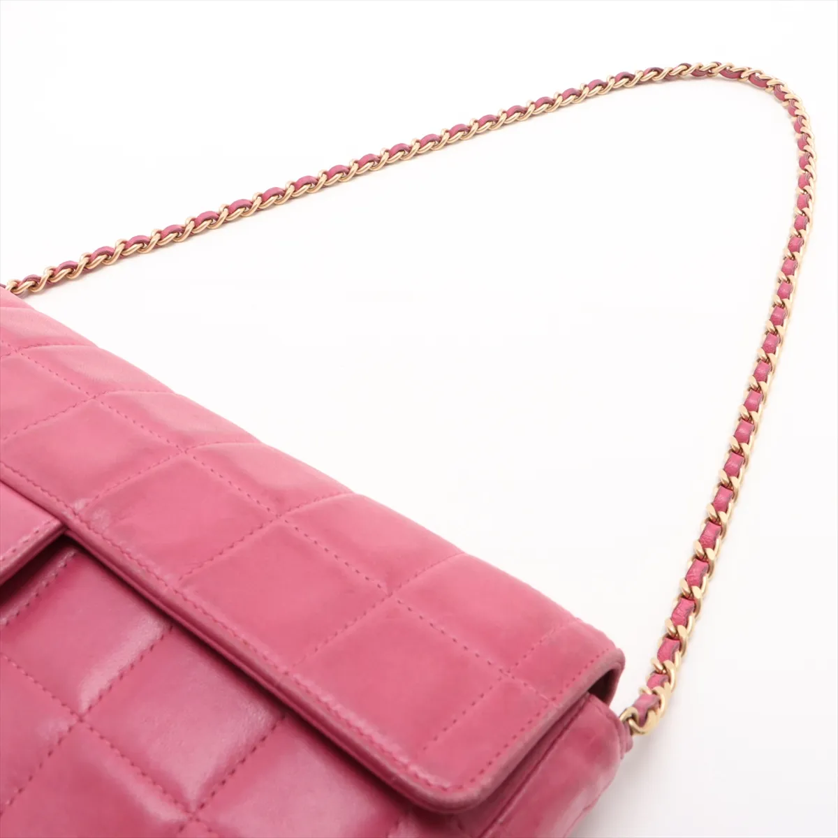 chocolate bar lambskin chain shoulder bag pink gold hardware 6438218 6th series — view 5