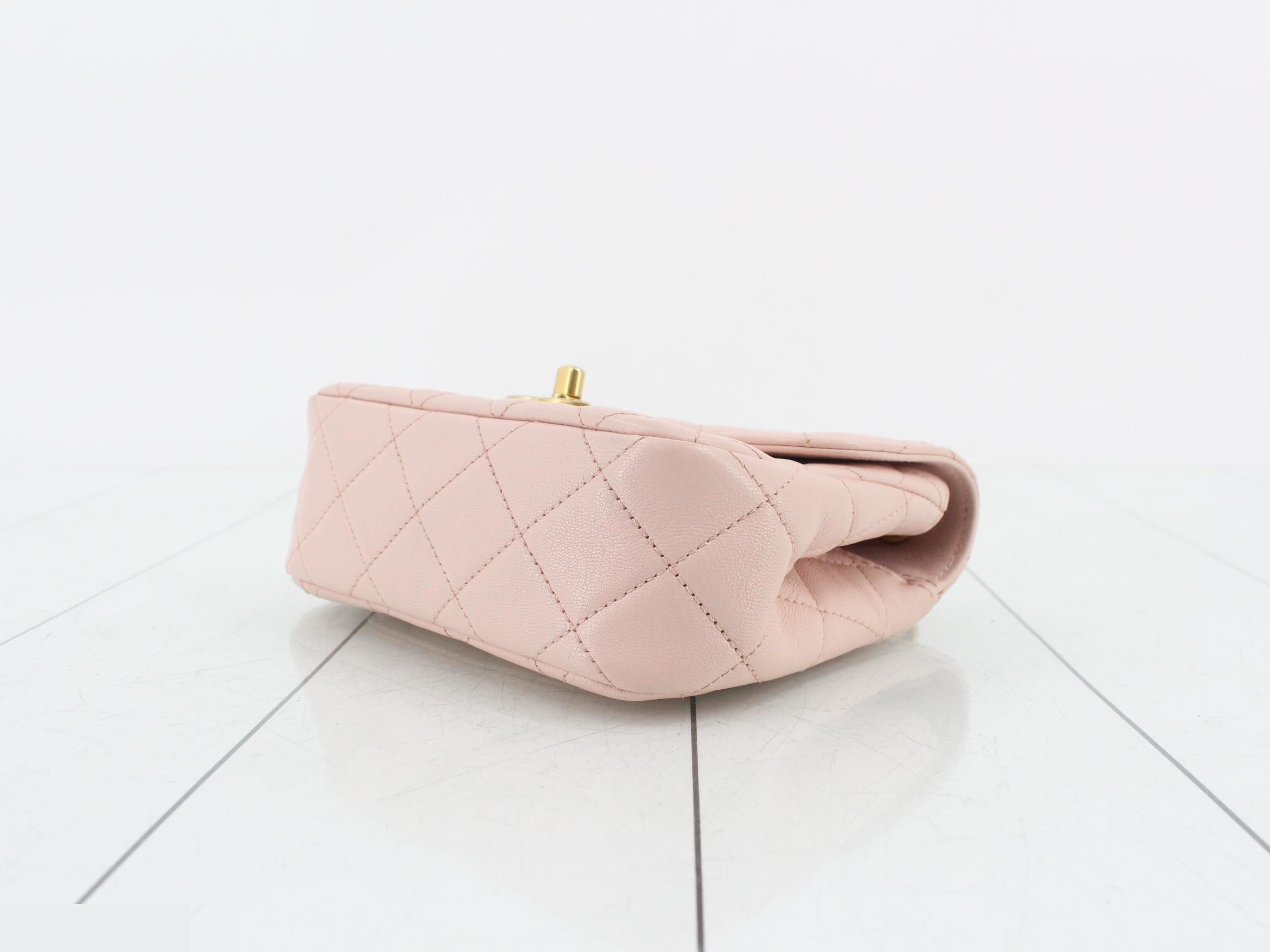 Matelassé Leather 2-Way Chain Shoulder Bag — view 6