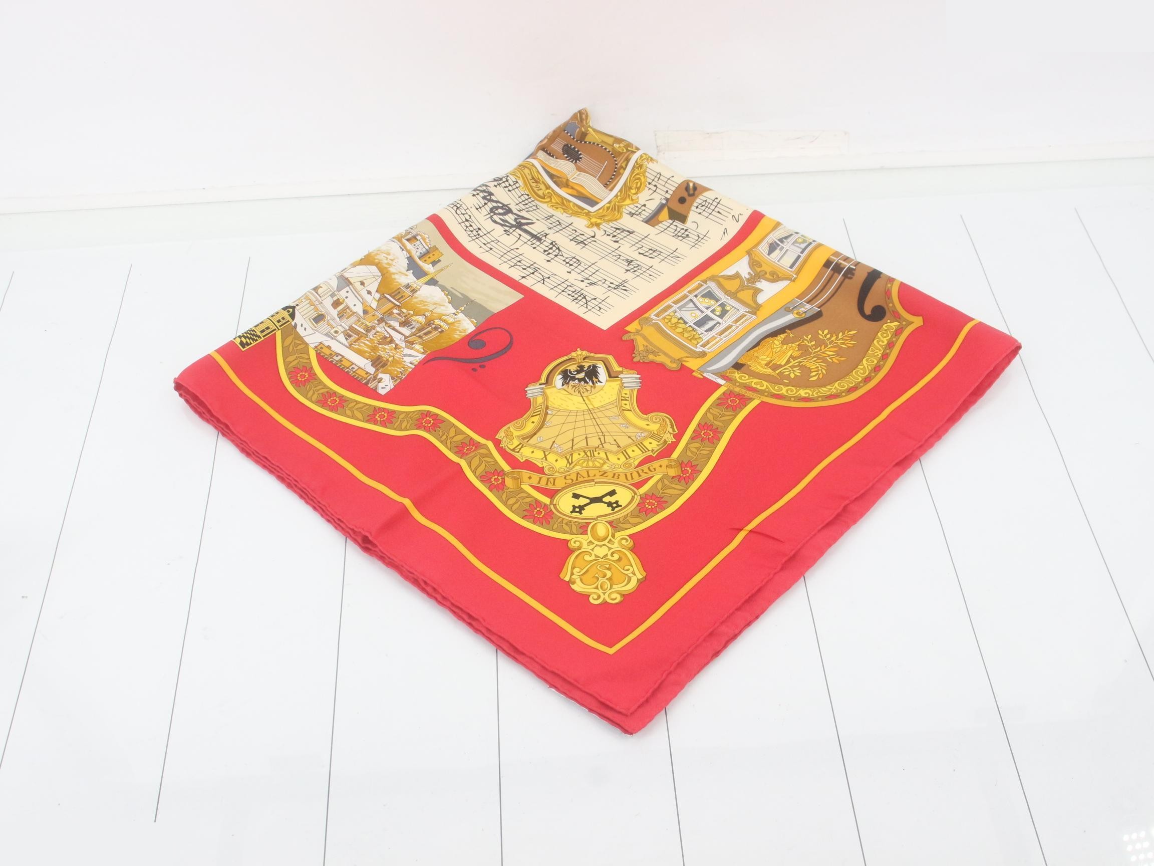 scarf — view 2