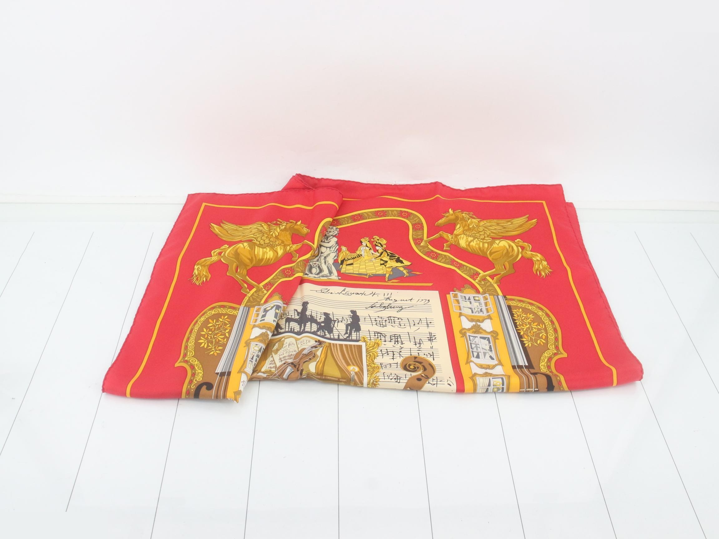 scarf — view 3