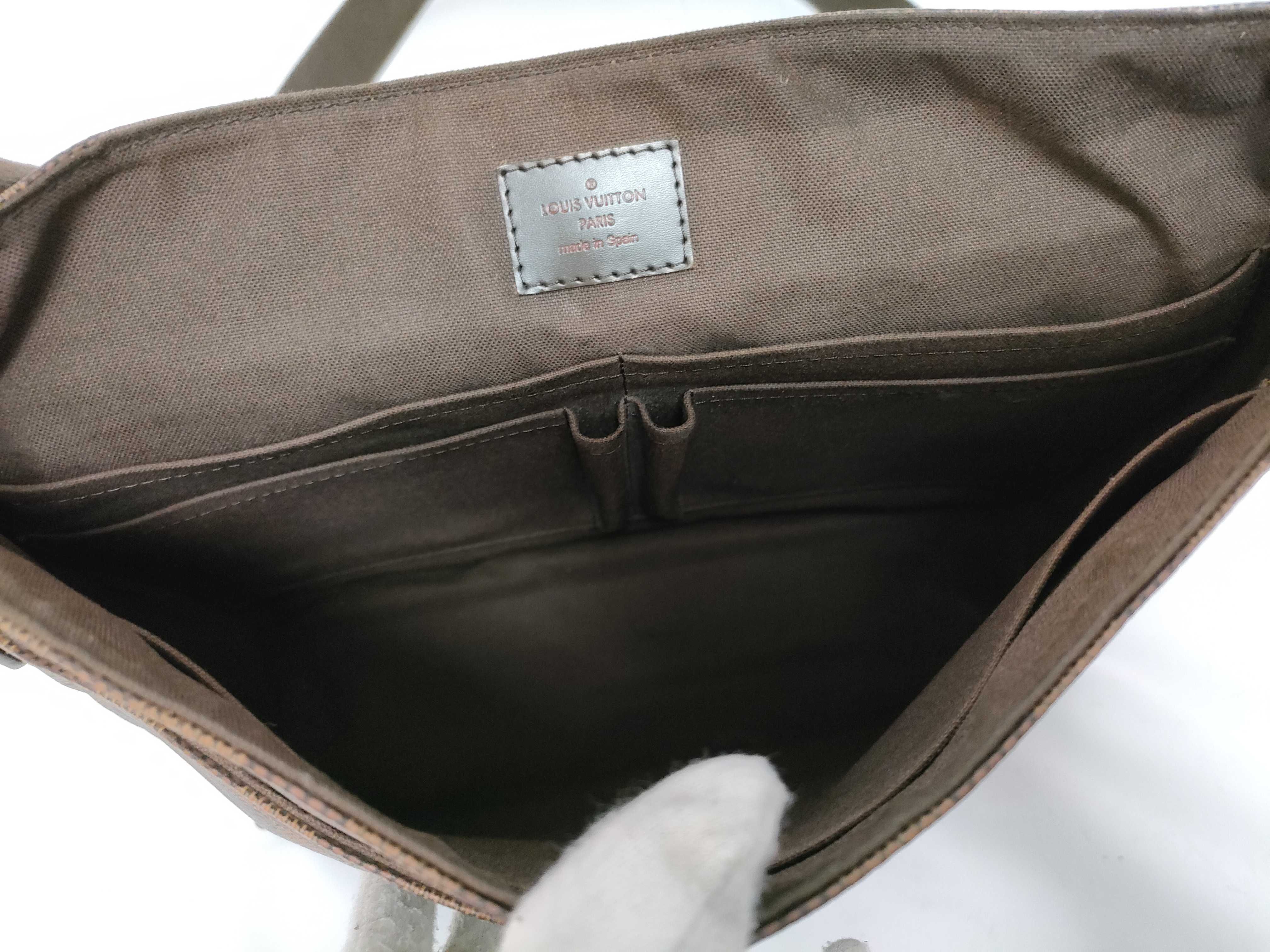 Damier Louis Vuitton Damier Shoulder Bag — view 13