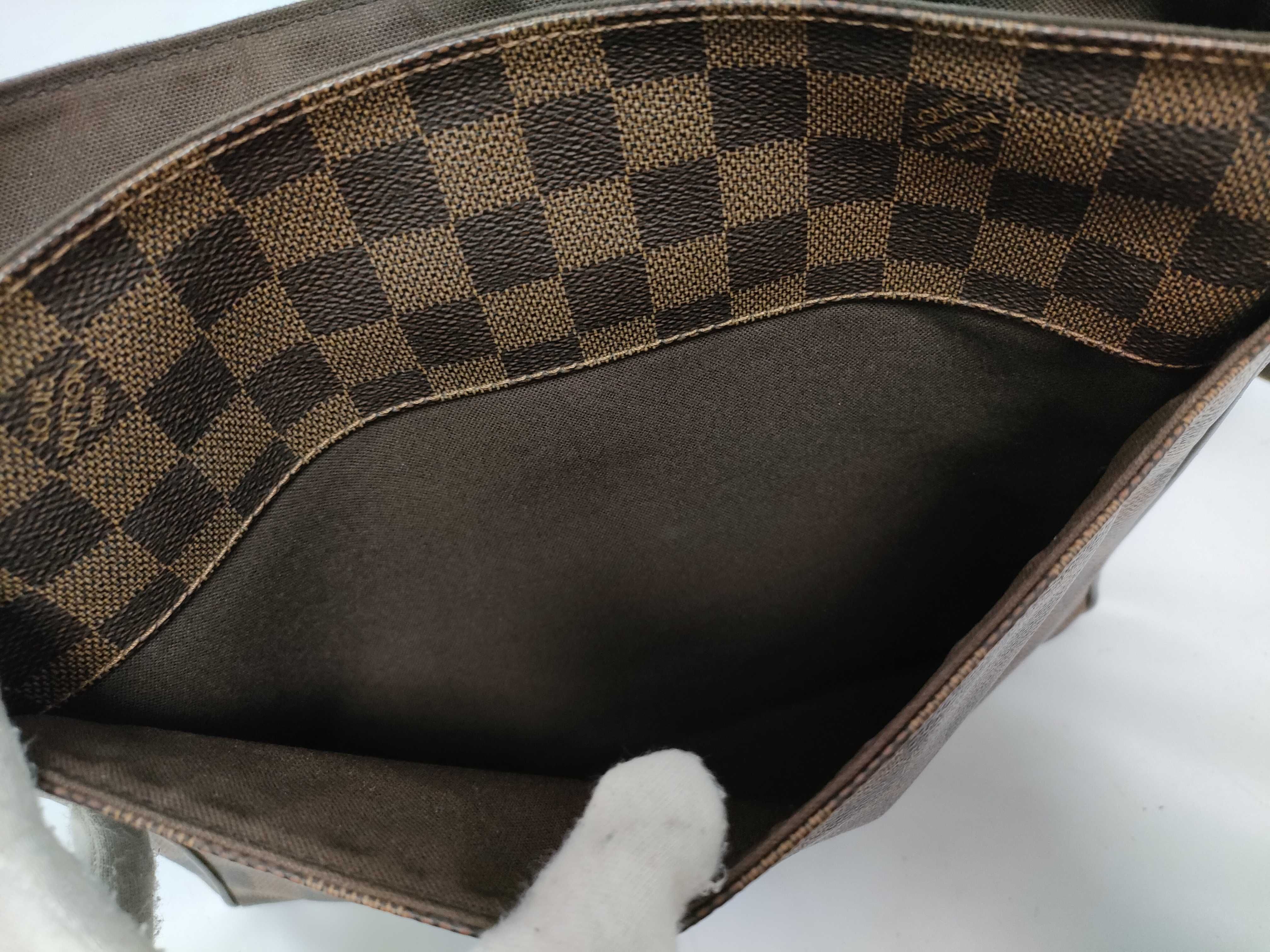 Damier Louis Vuitton Damier Shoulder Bag — view 14