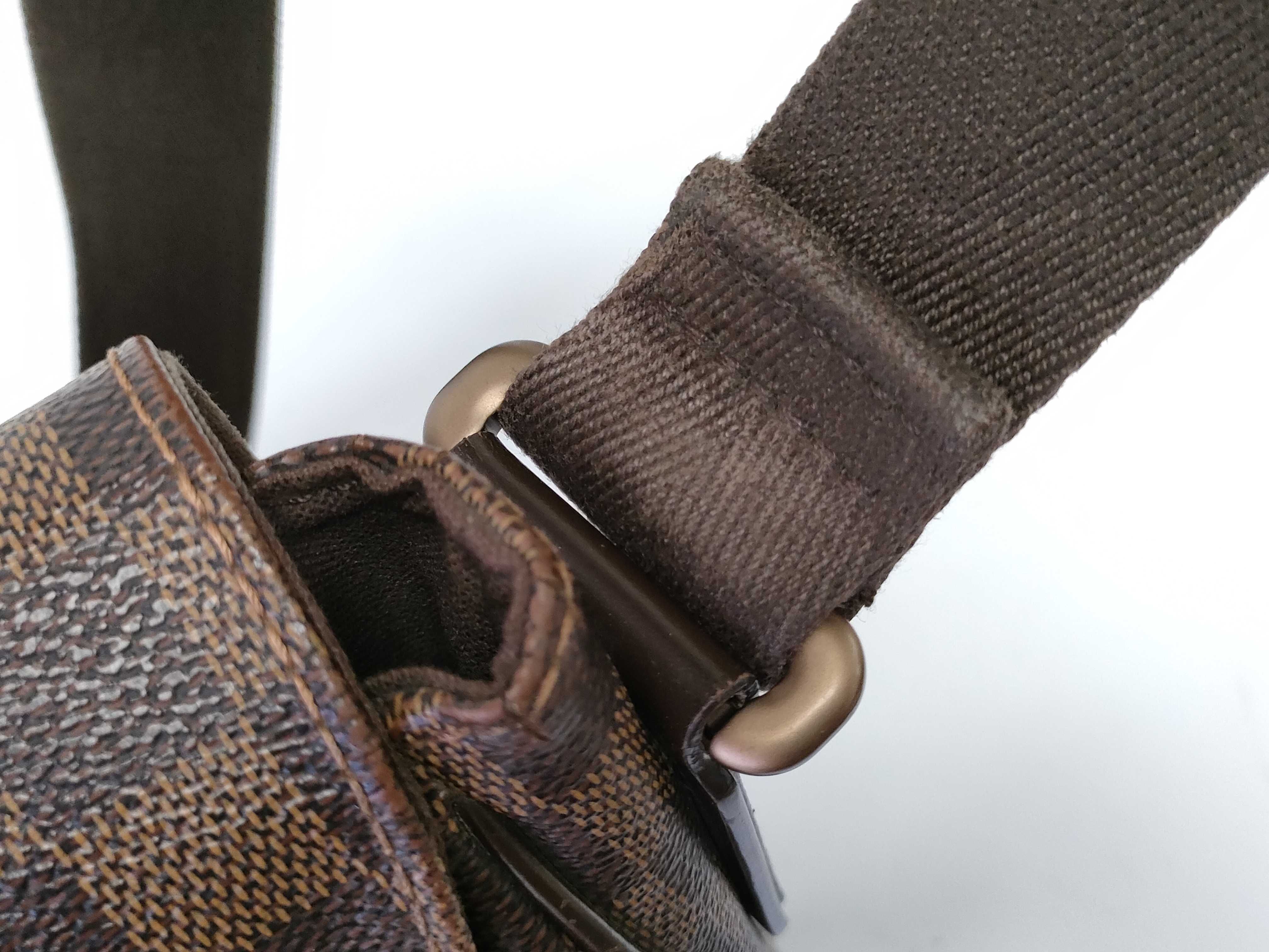 Damier Louis Vuitton Damier Shoulder Bag — view 7