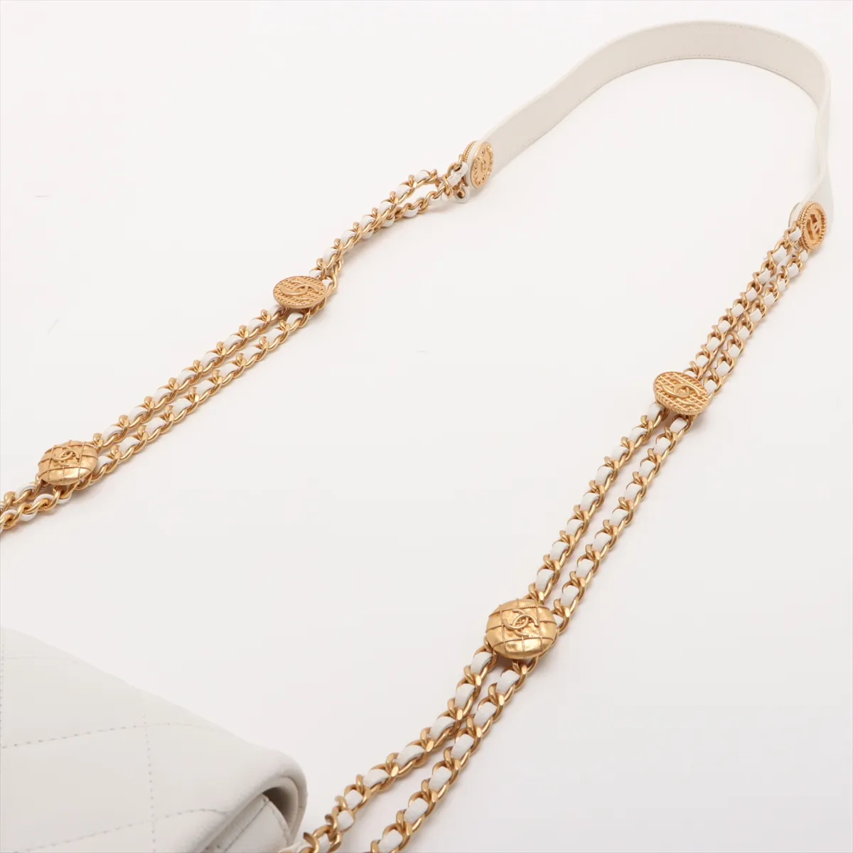 Matelasse caviar skin chain shoulder bag white gold hardware E07JLC09 random plate — view 5