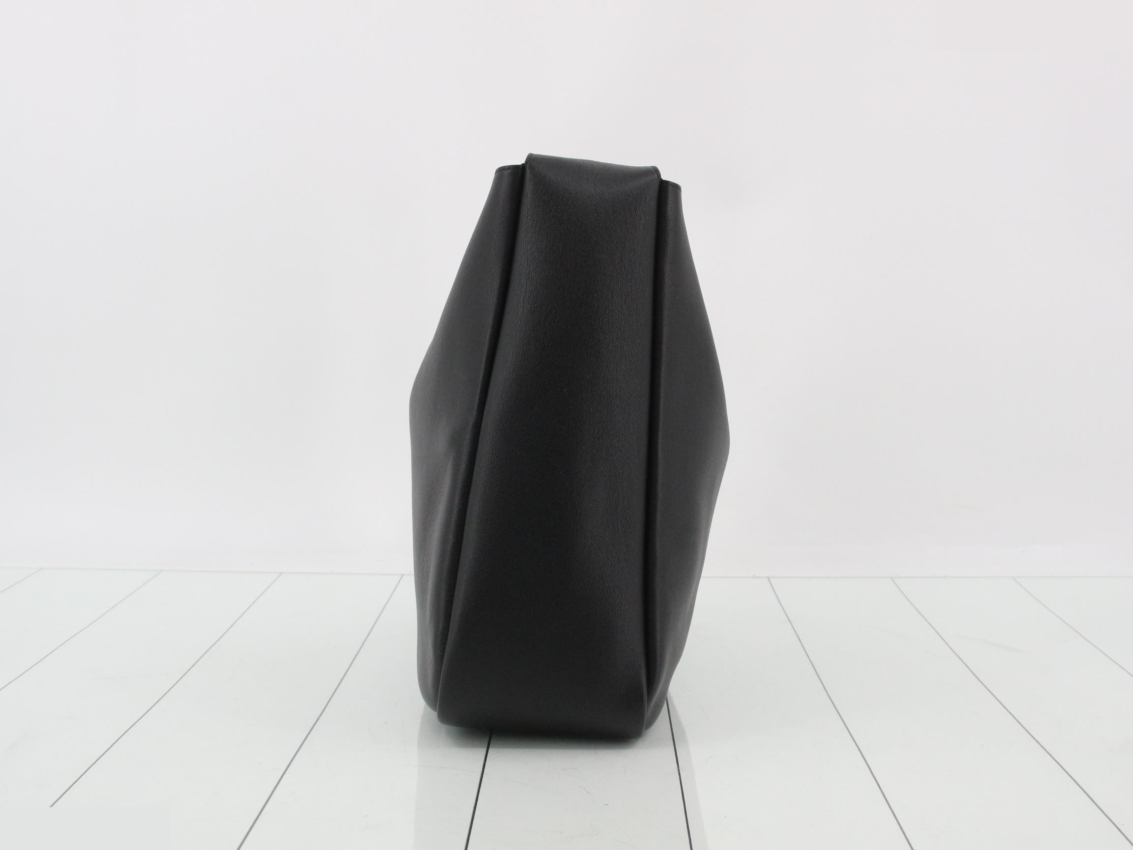 Le Sancassette Leather One-Shoulder Bag, Black — view 4