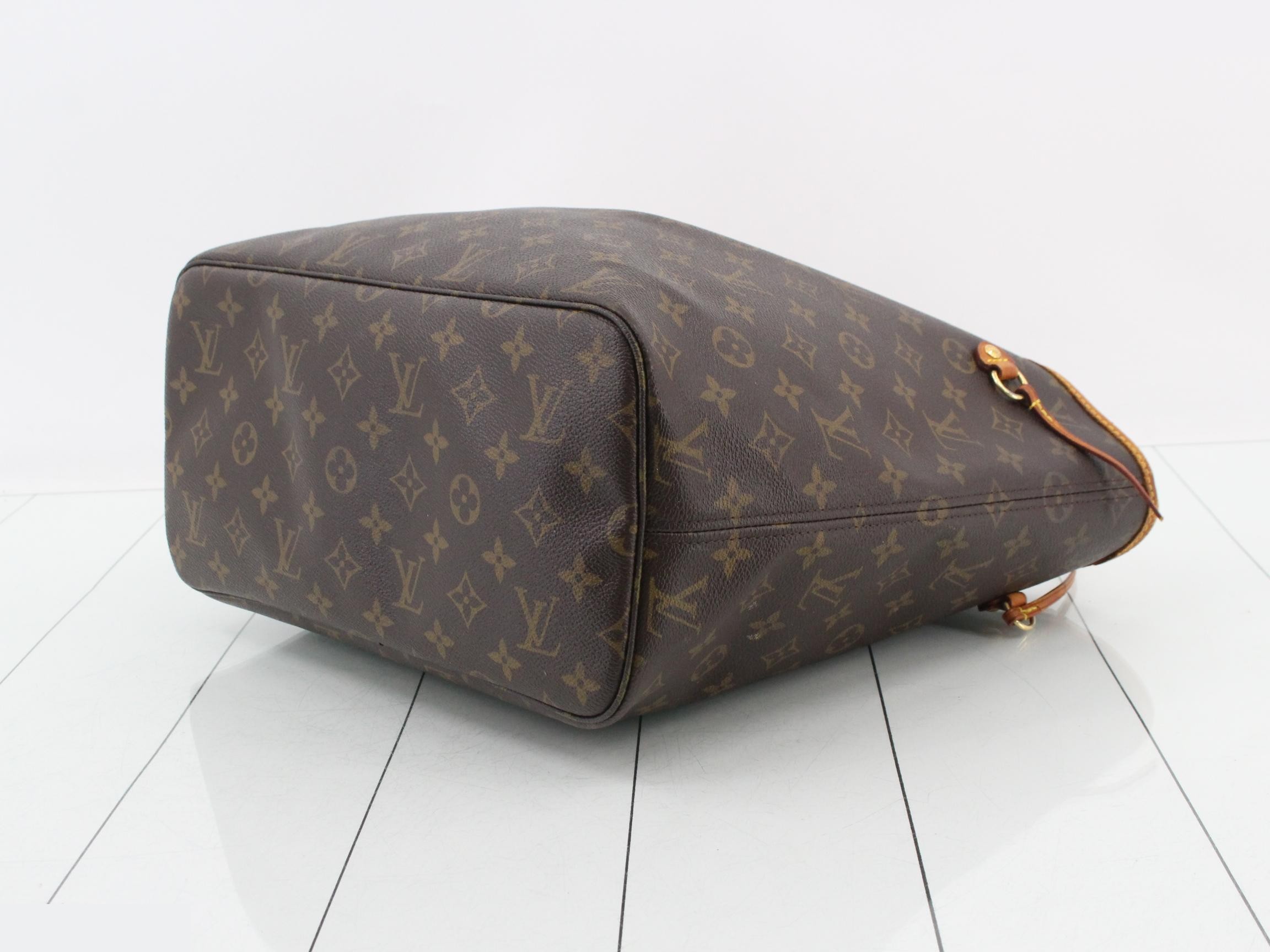 Monogram Neverfull MM Tote Bag — view 6