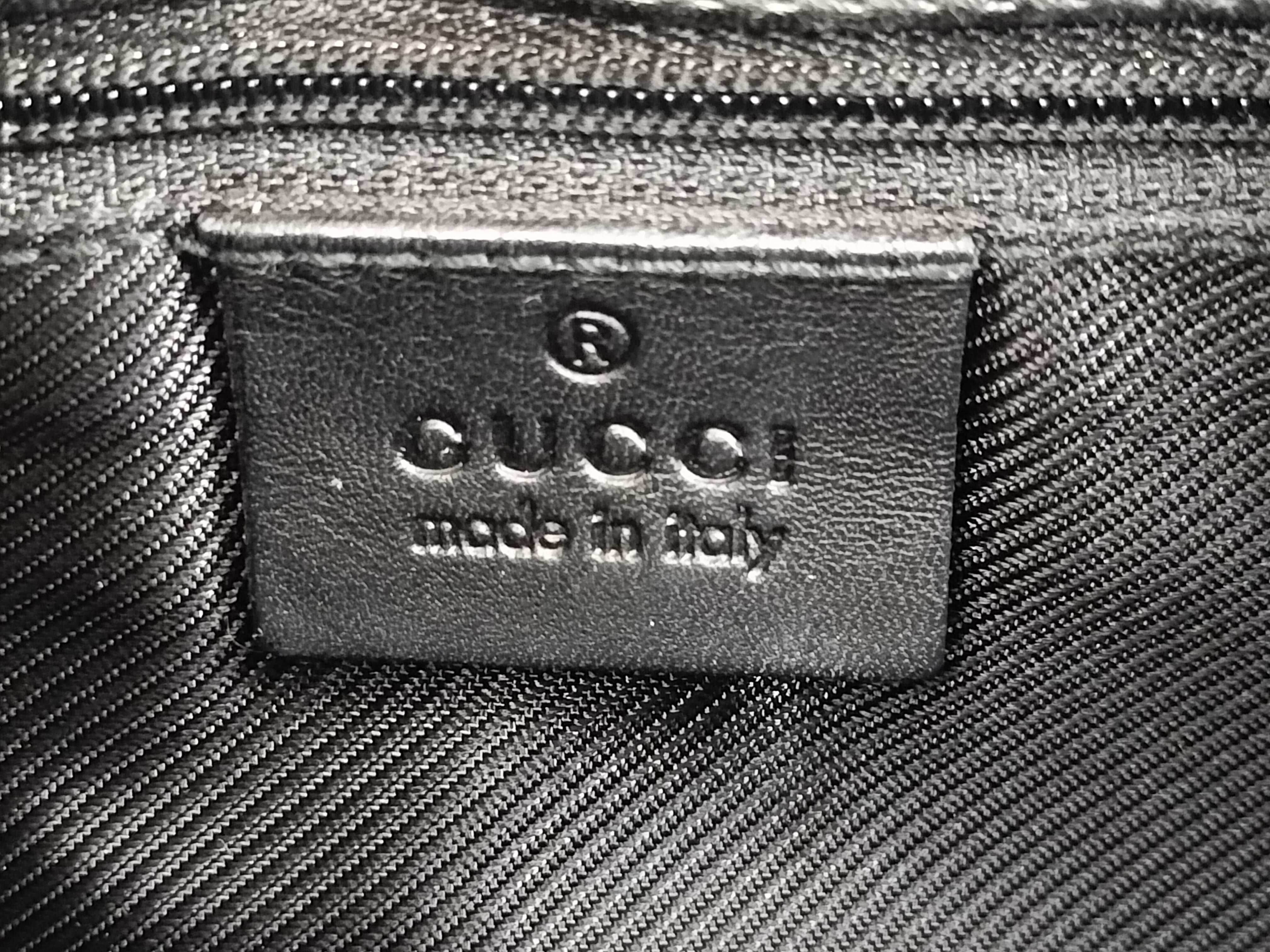 GG Canvas One-Shoulder Bag — view 13