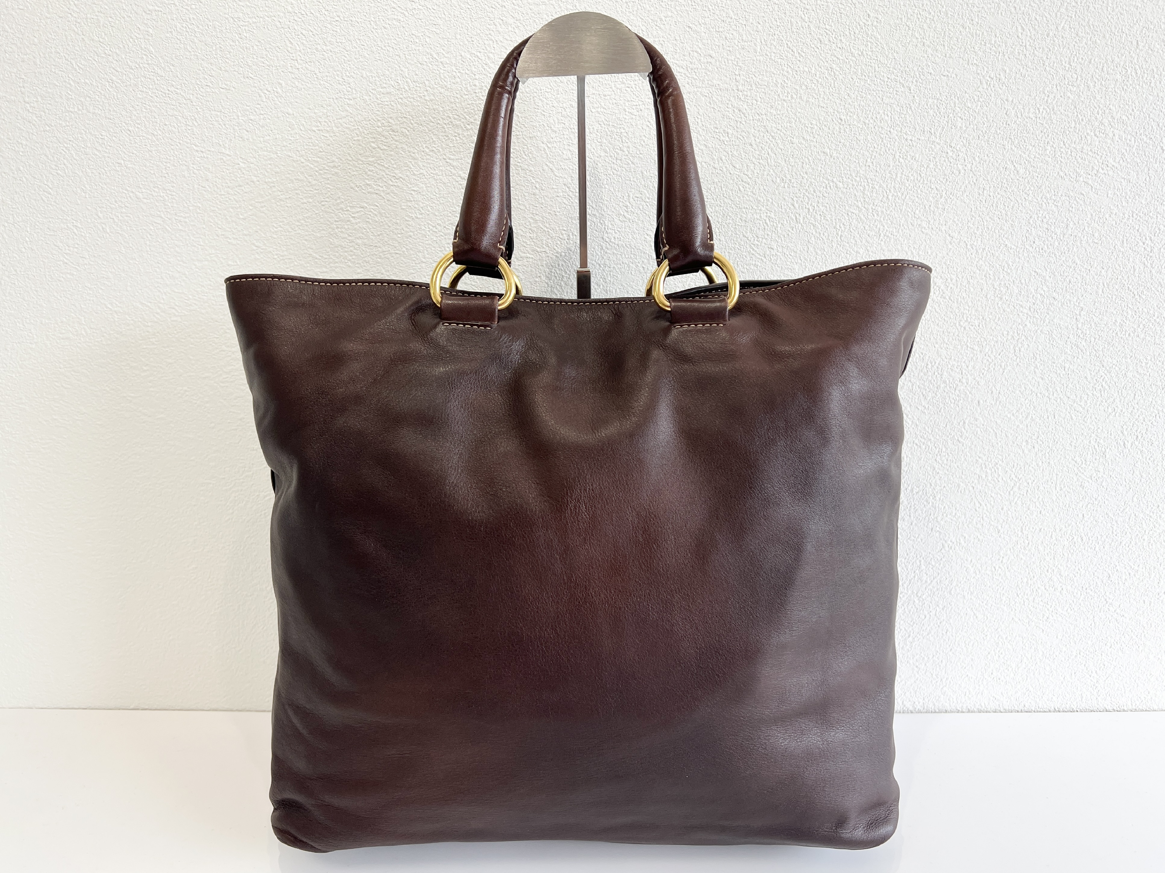 Logo Vitello Calf Leather 2-way Shoulder Bag Tote Bag — view 2
