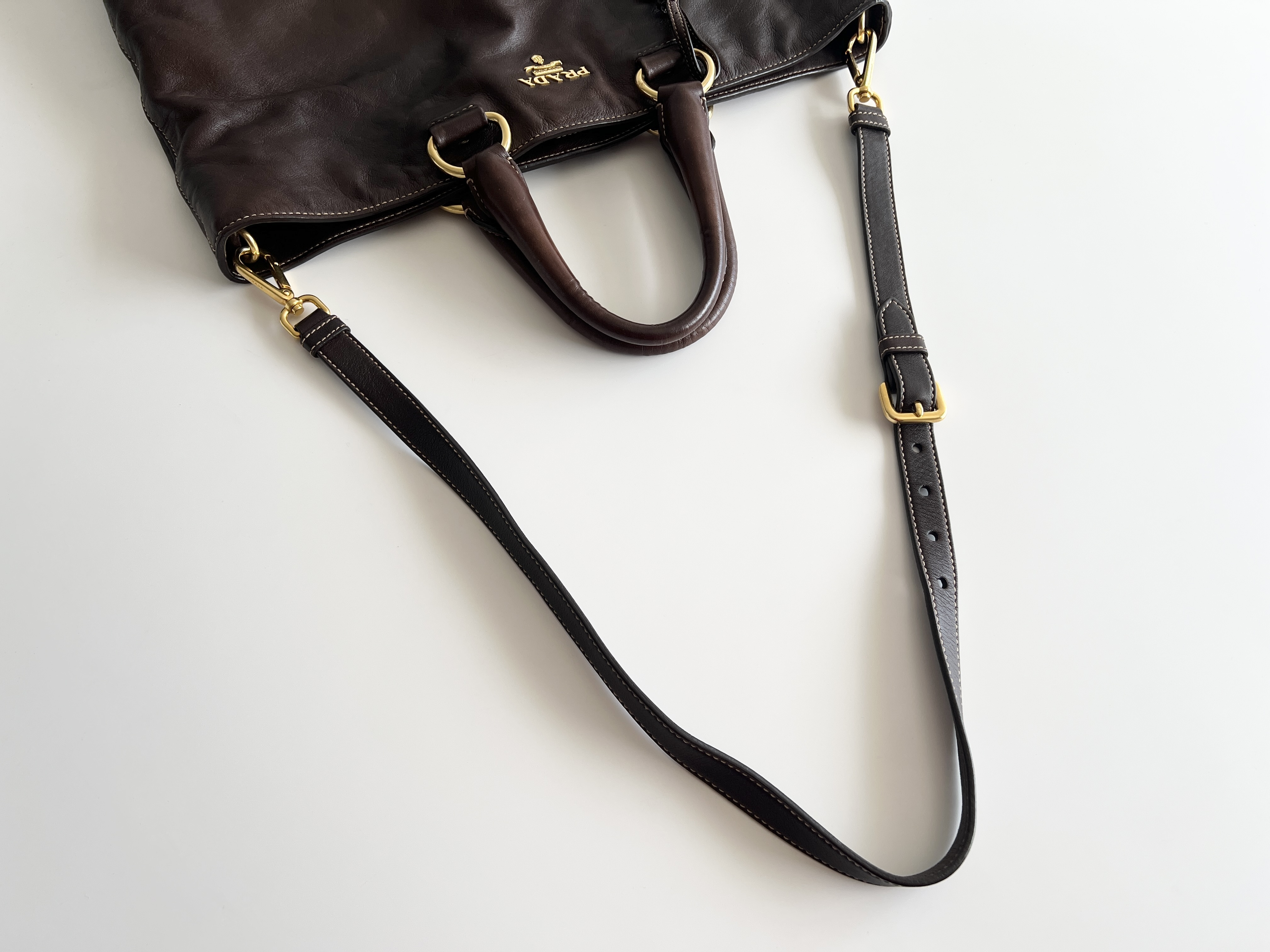Logo Vitello Calf Leather 2-way Shoulder Bag Tote Bag — view 3