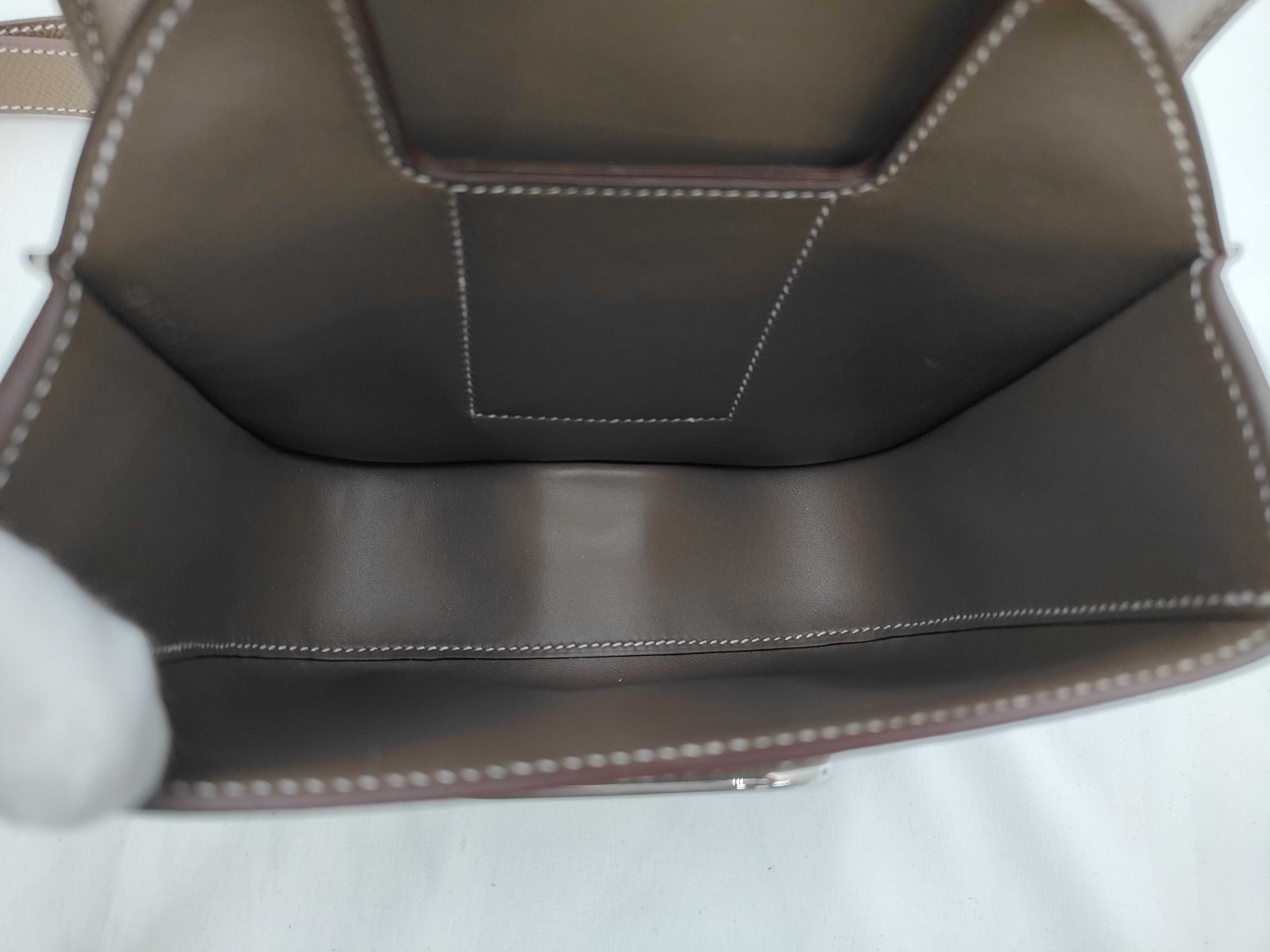 Della Cavalleria Epsom Etoupe Silver Hardware Z Stamp Shoulder Bag — view 10
