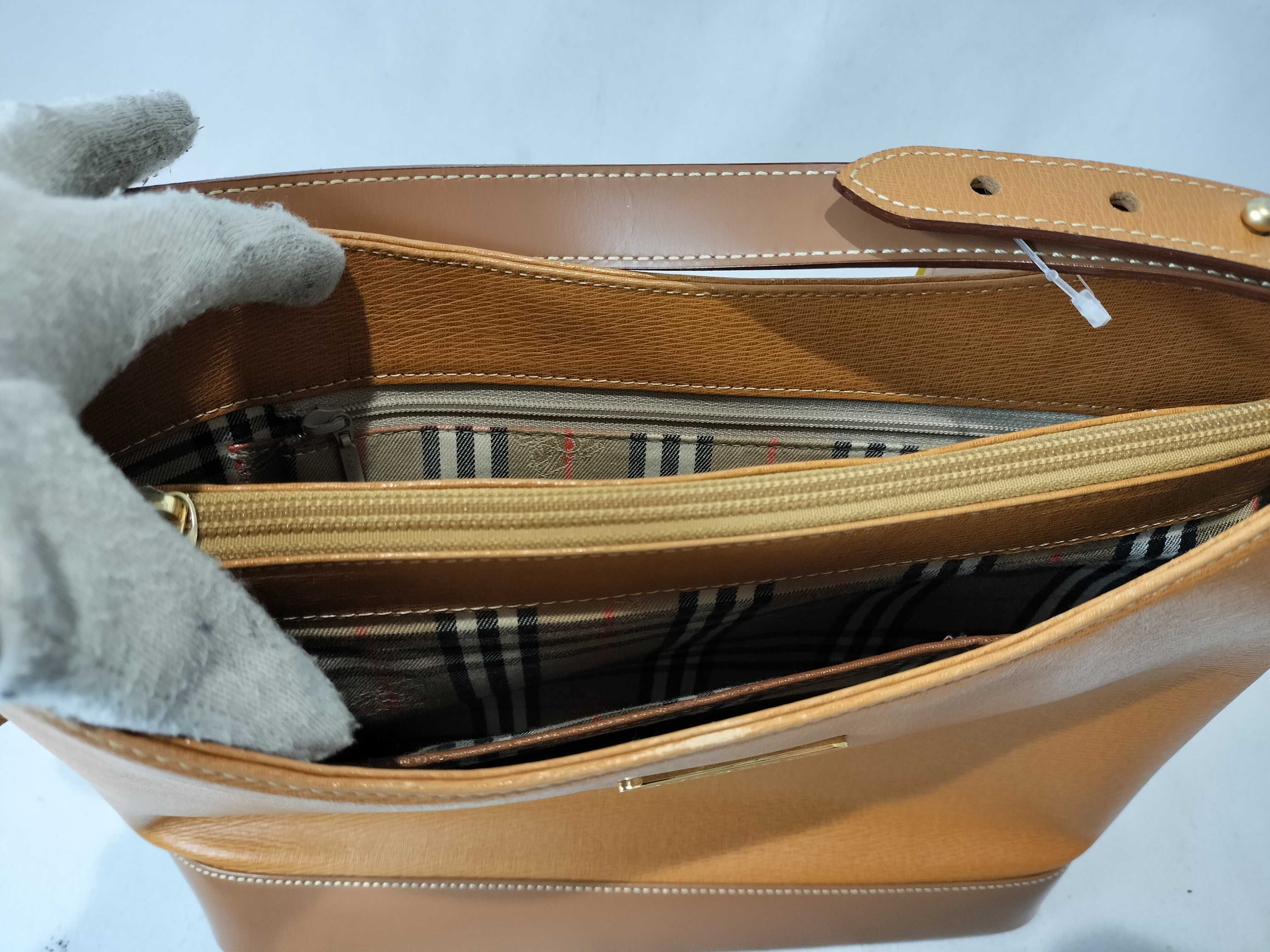 One-Shoulder Bag, Medium Nova Check Pattern — view 9