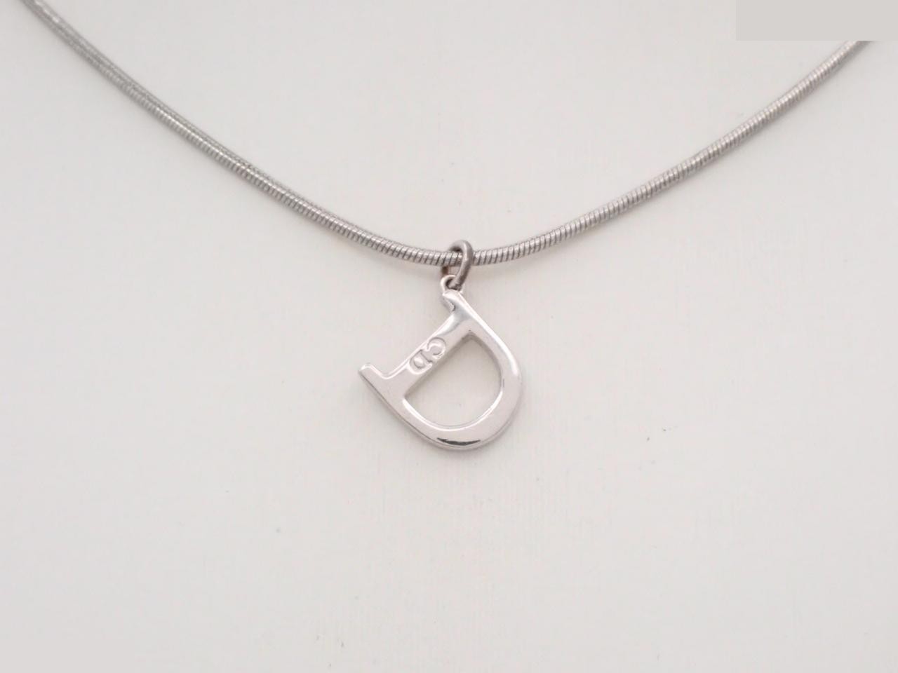 Other lines: Precious metals, necklaces, pendants, chain approximately 41cm