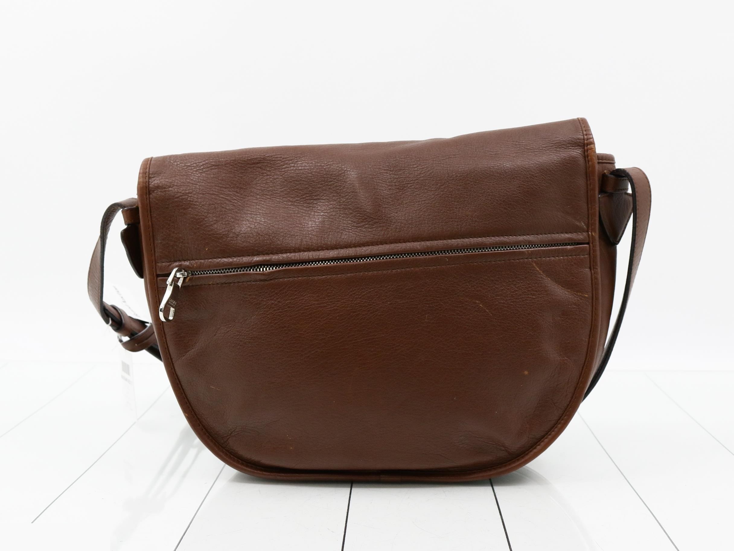 Heritage Leather Shoulder Bag — view 2