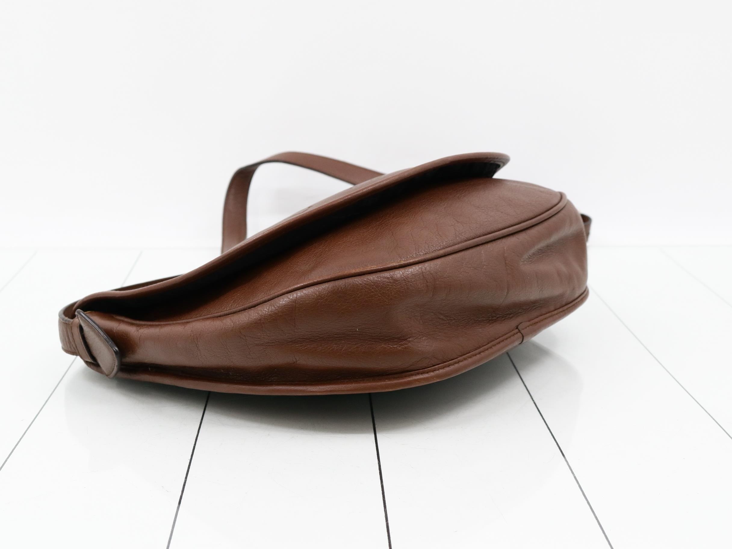 Heritage Leather Shoulder Bag — view 5