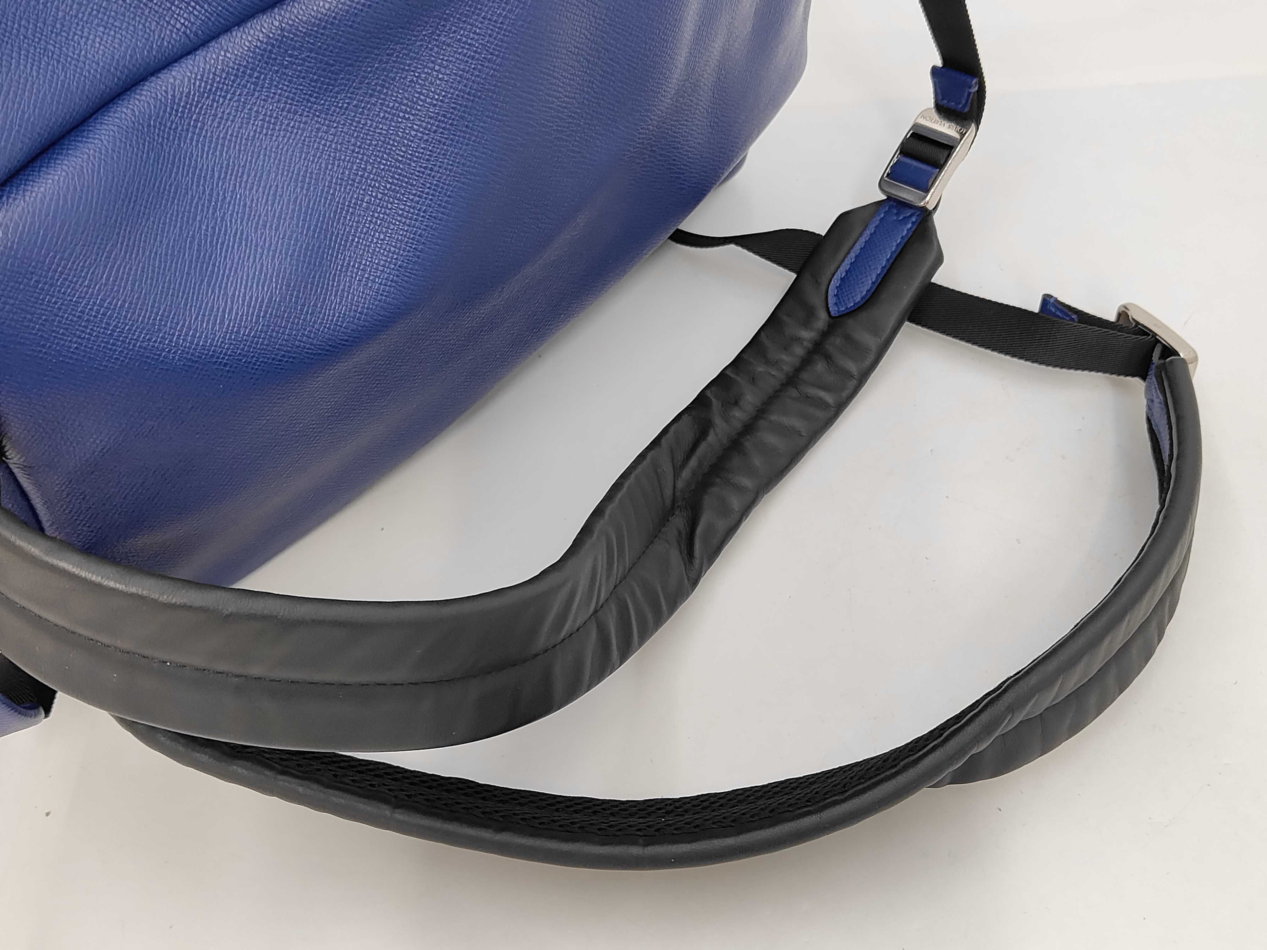 Taiga LV Louis Vuitton Leather Discovery Backpack Rucksack — view 5