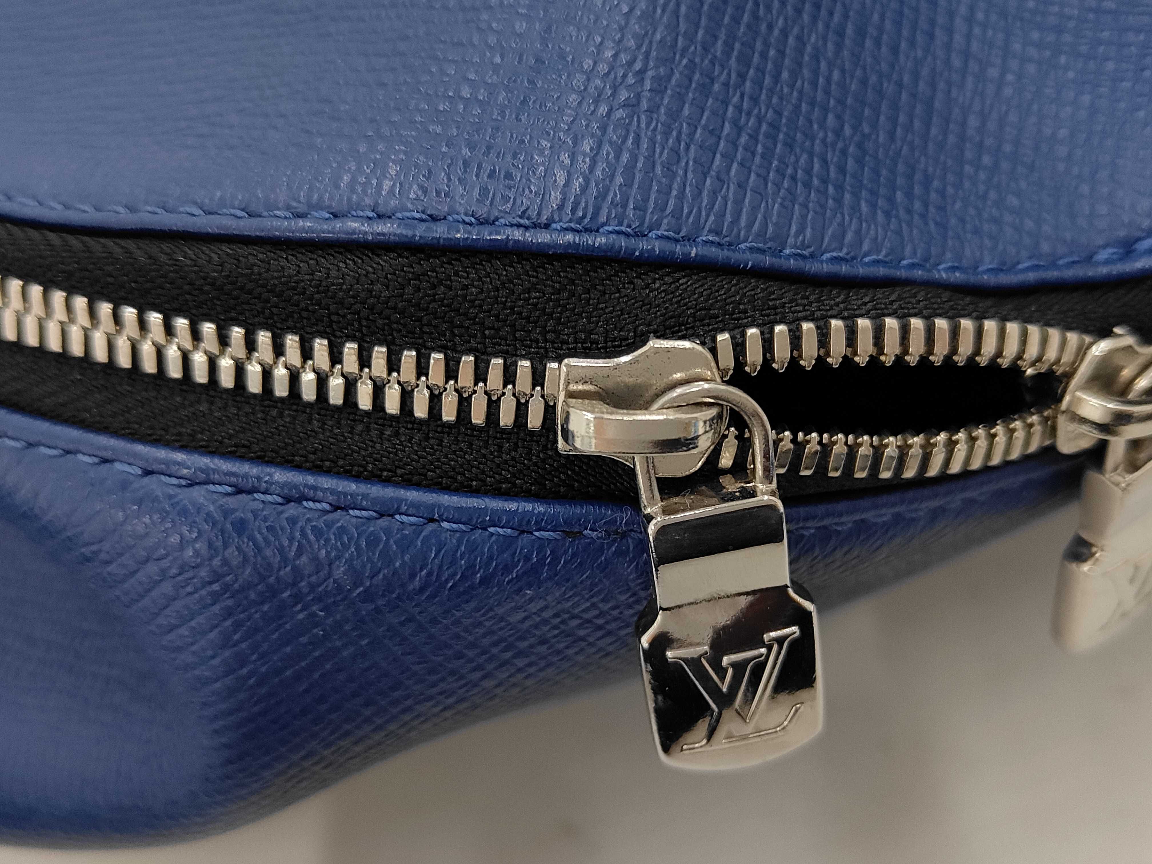 Taiga LV Louis Vuitton Leather Discovery Backpack Rucksack — view 8