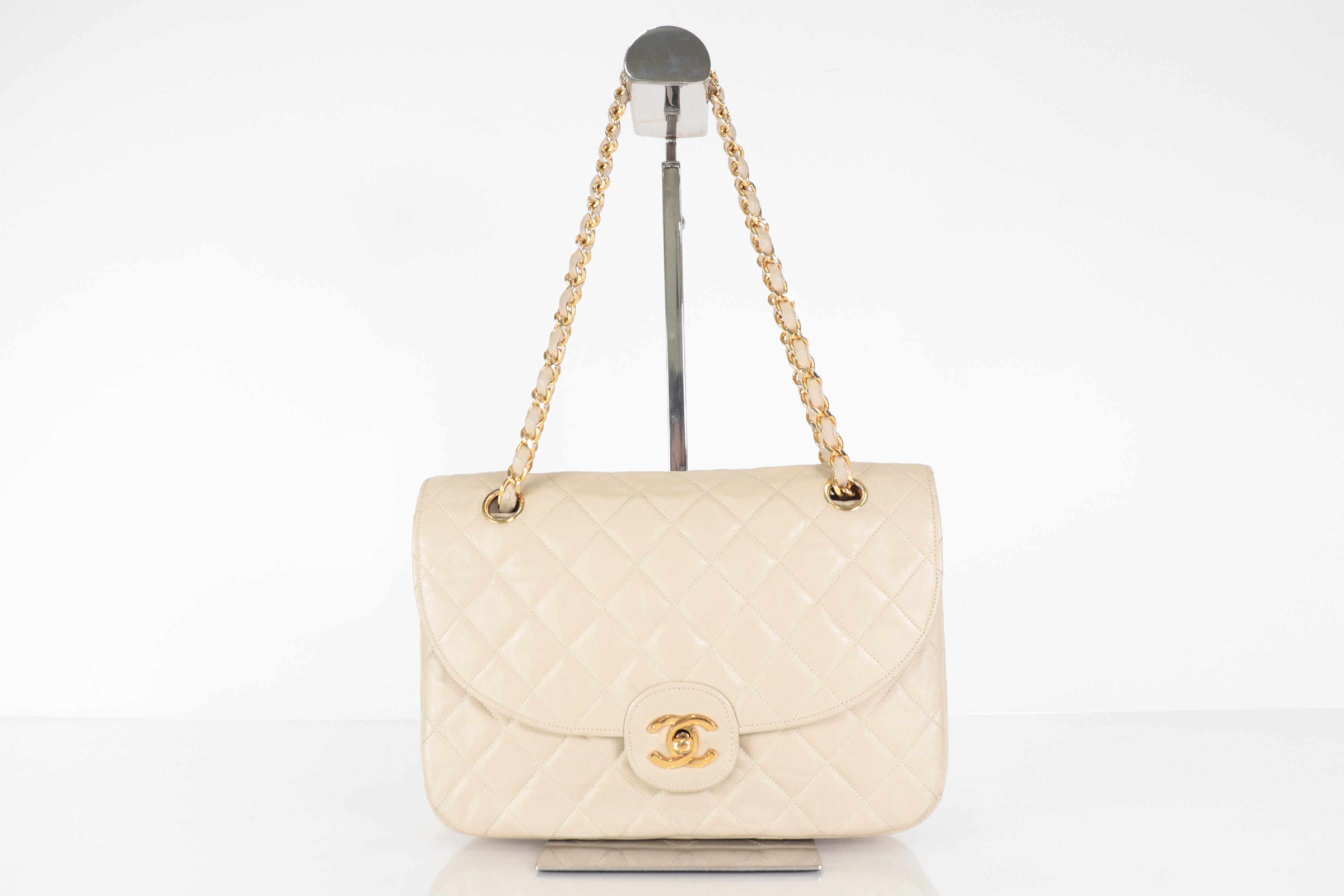 Matelassé Lambskin Round Flap Chain Shoulder Bag, Beige, Series 4 (Shoulder Bag)