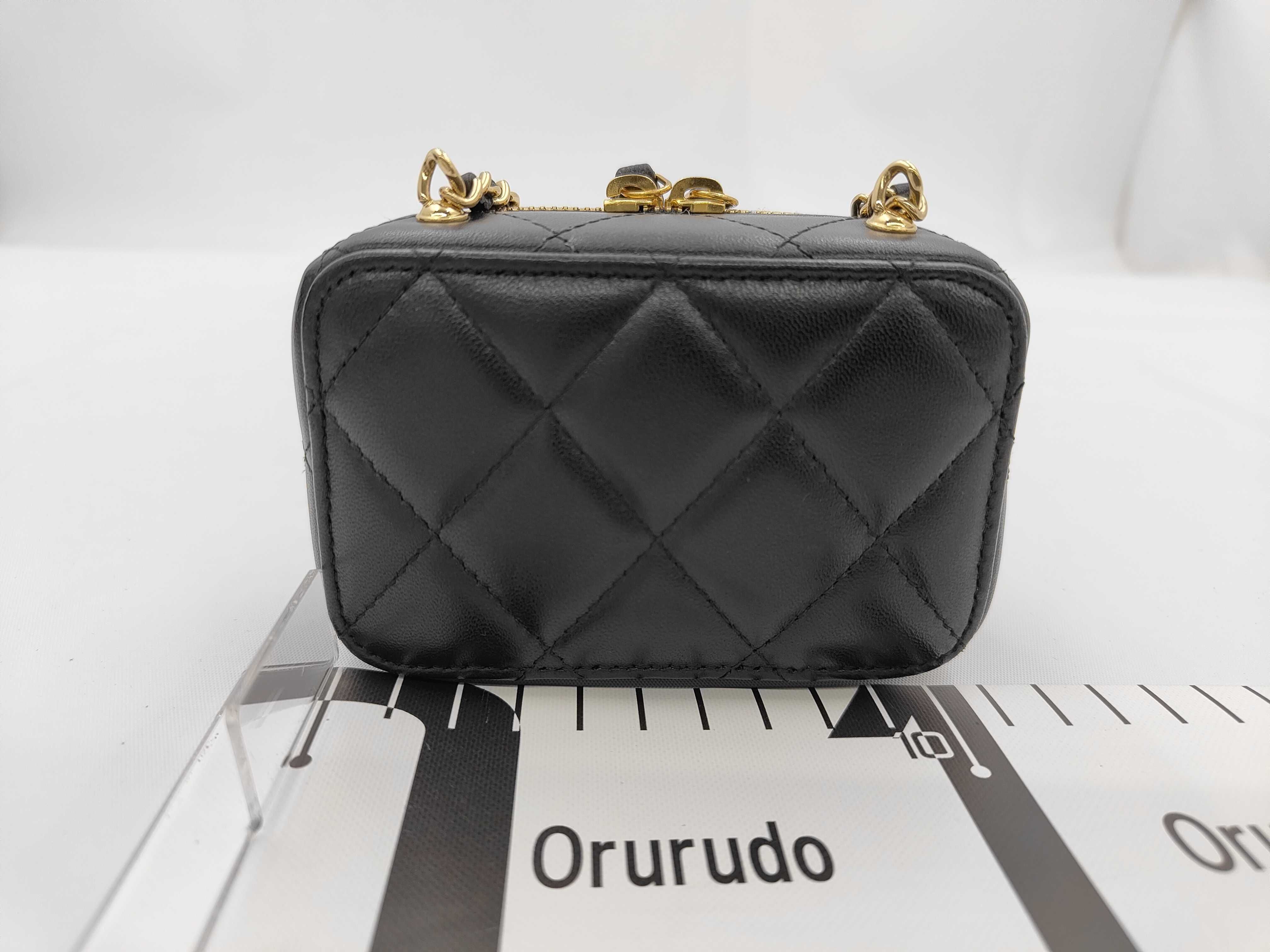 Chain Bag Shoulder Bag — view 2
