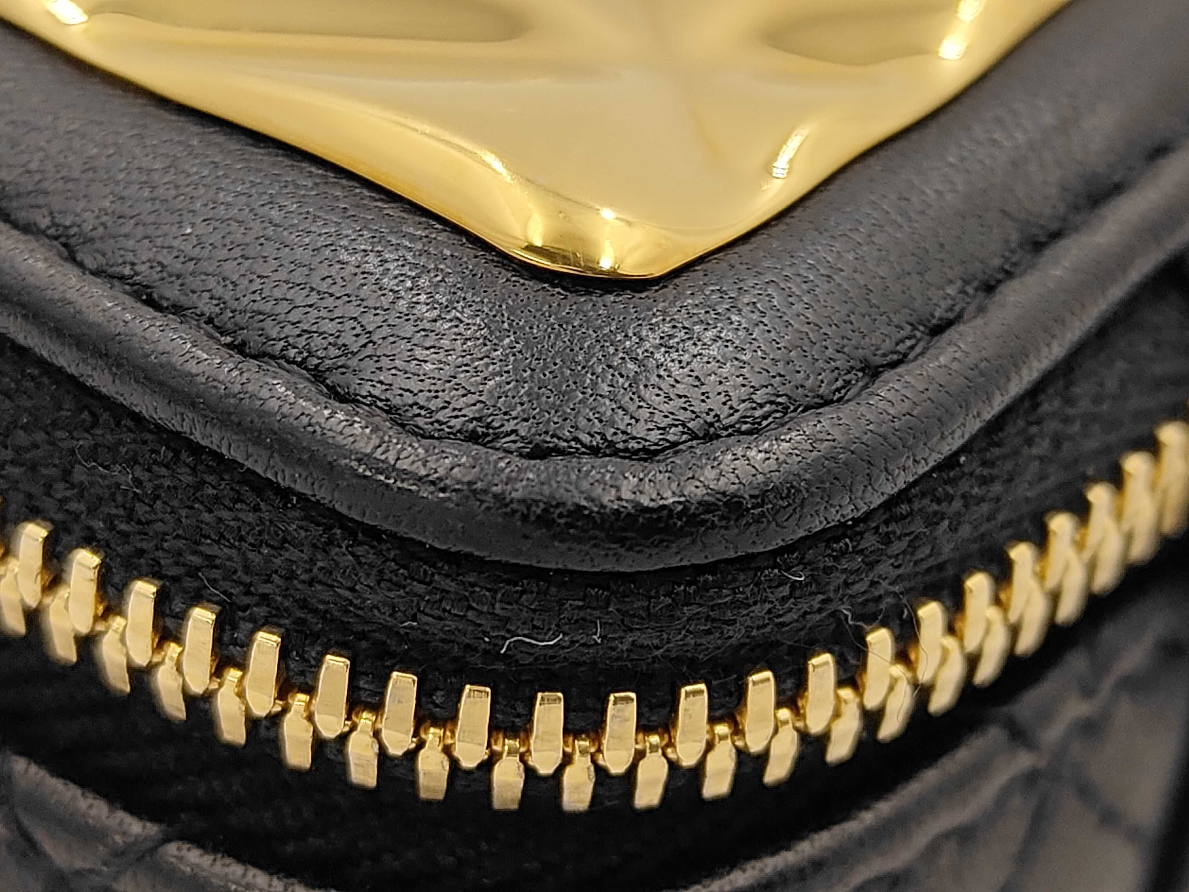 Chain Bag Shoulder Bag — view 6