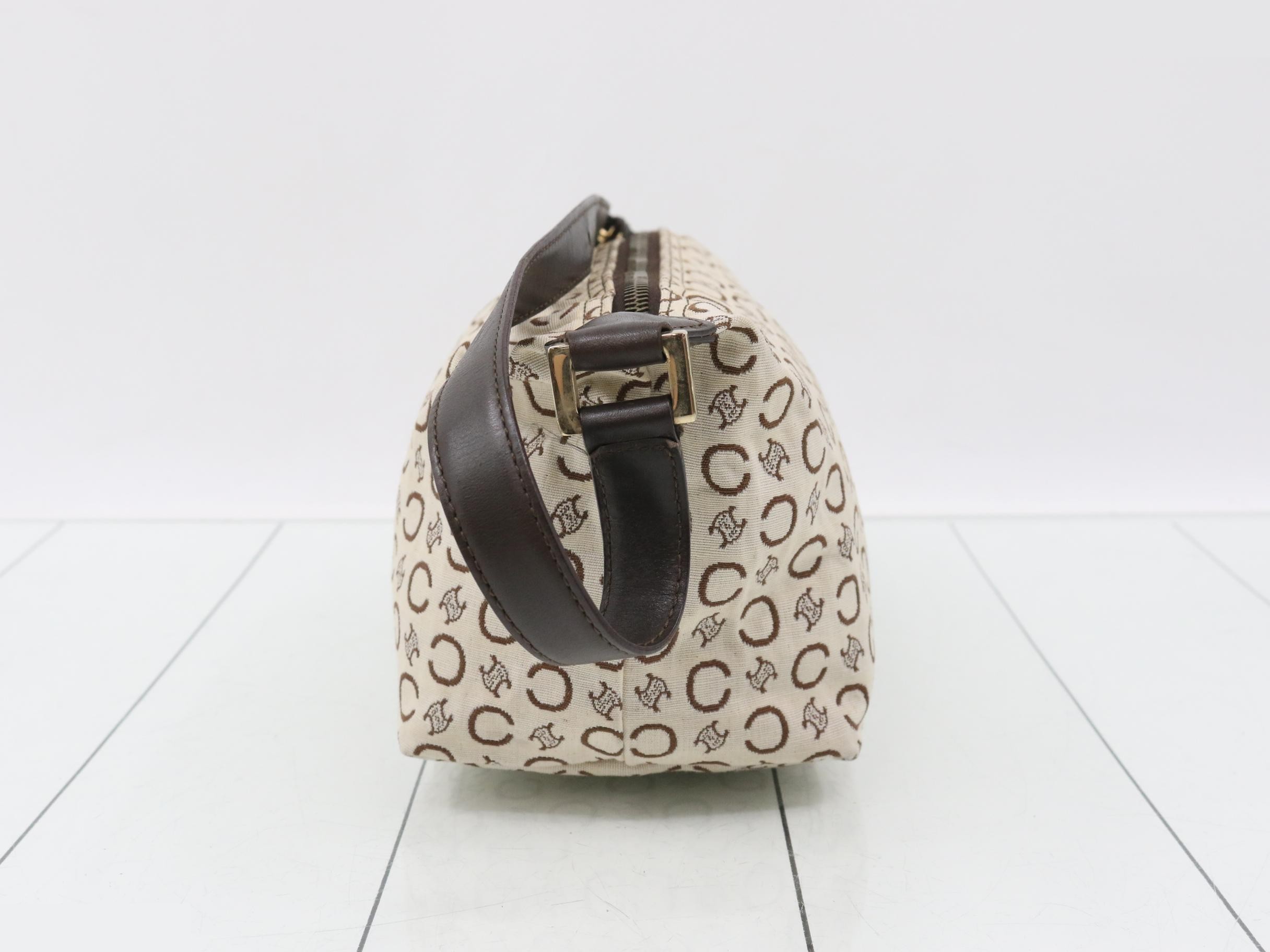 pouch — view 3