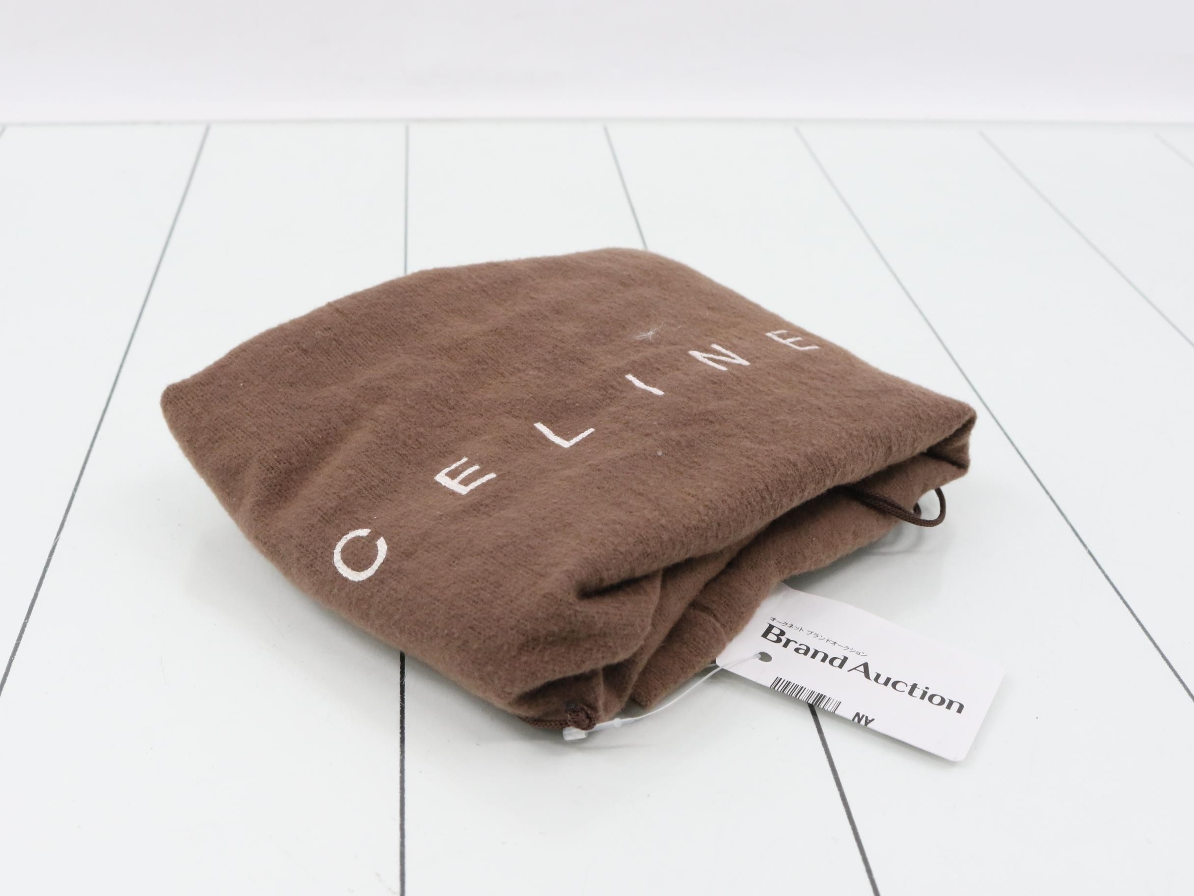 pouch — view 7