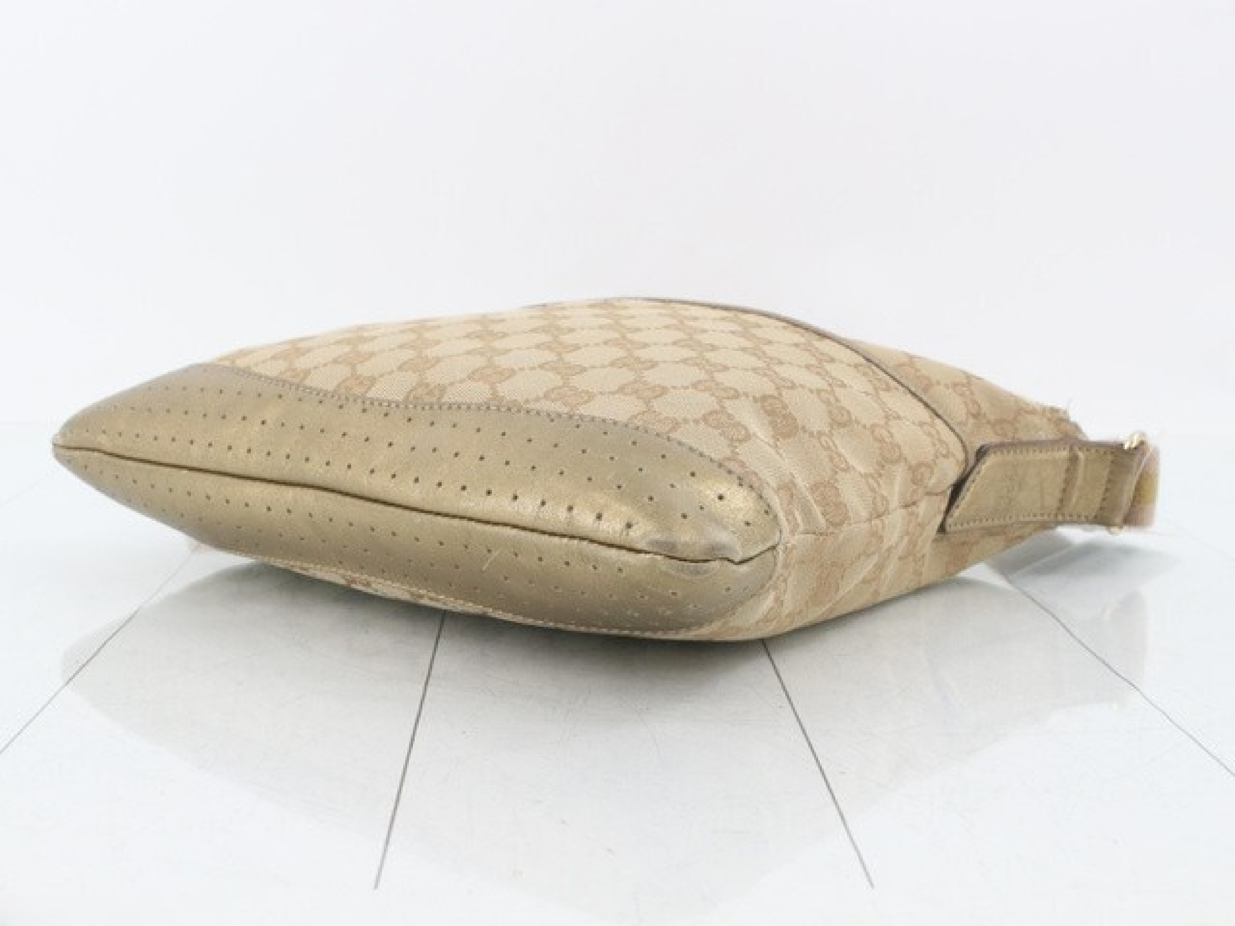 shoulder bag — view 4