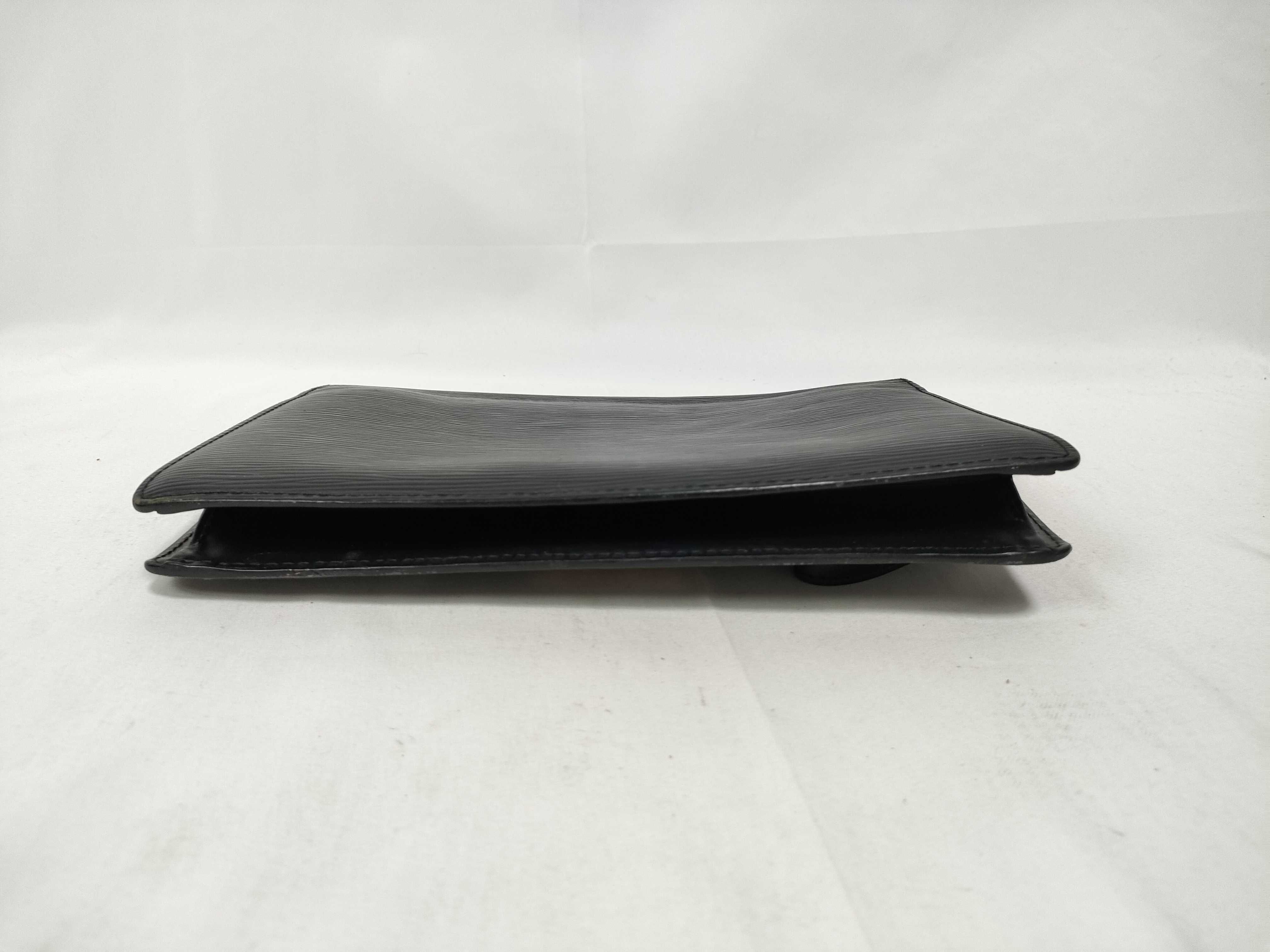 Epi Pochette Sellier Dragonne Second Bag — view 3