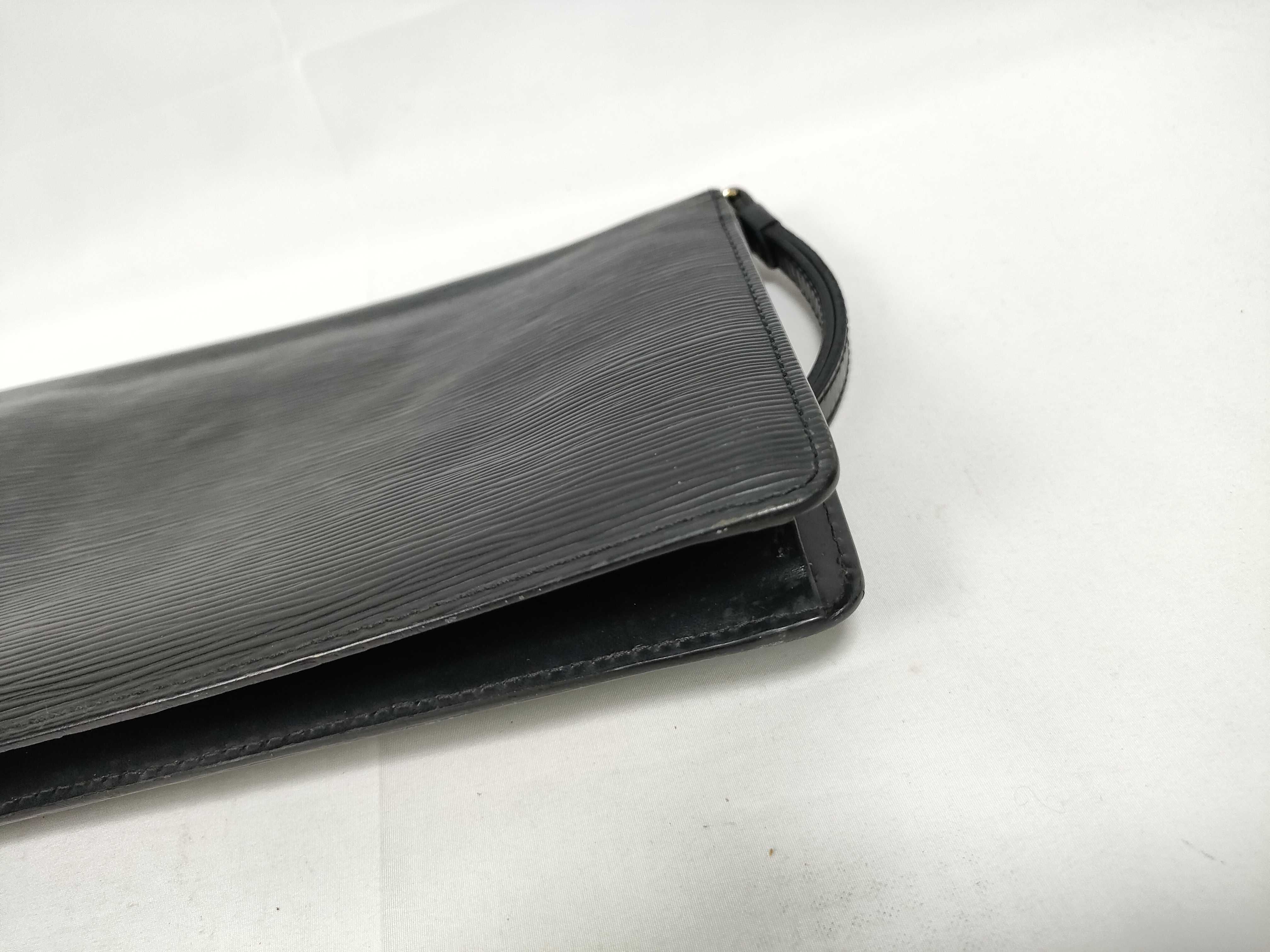 Epi Pochette Sellier Dragonne Second Bag — view 4