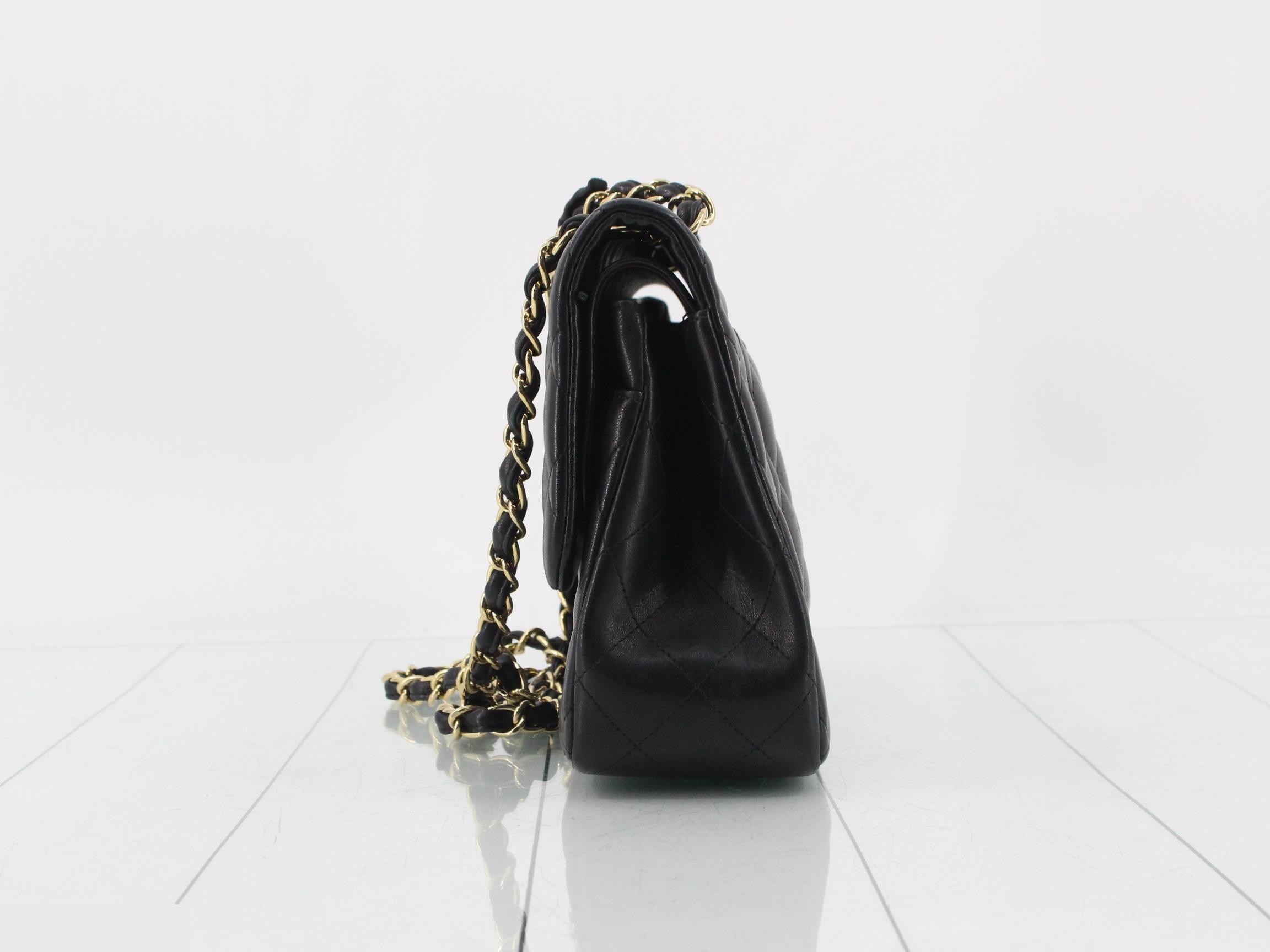 Large Matelassé 30 Lambskin Double Flap Double Chain Shoulder Bag — view 3