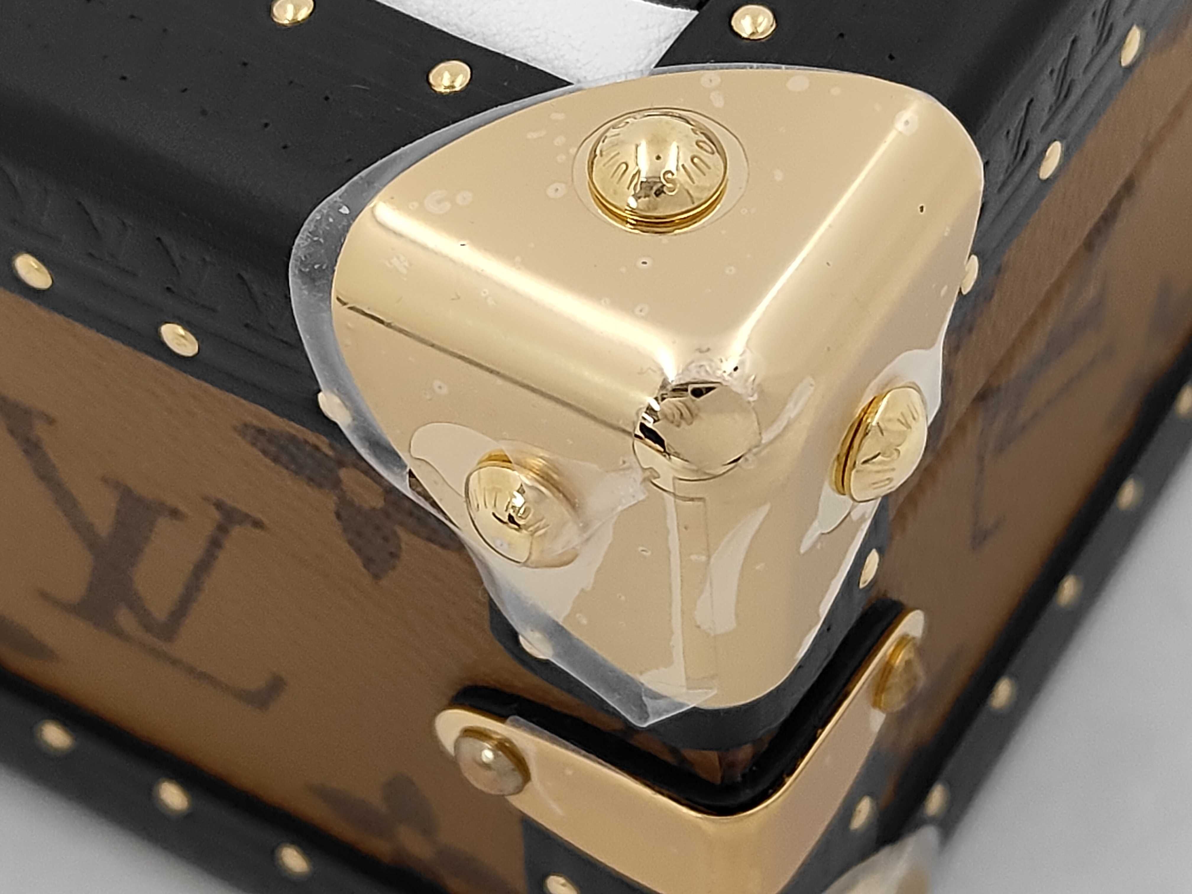 × Sun Yitian Louis Vuitton Mini Square Trunk M11206 Handbag — view 7