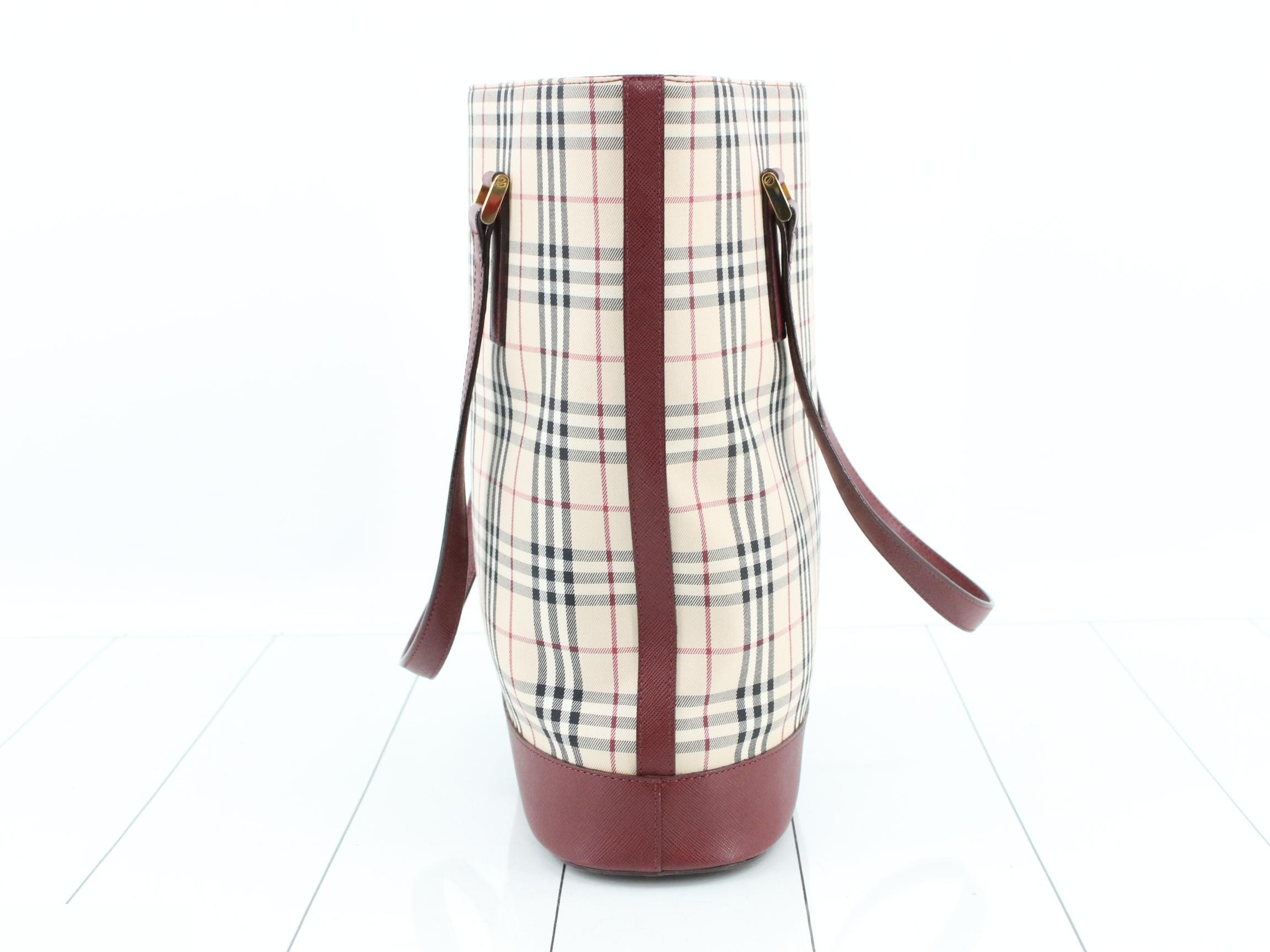 Other lines: Nova Check bags and tote bags — view 3