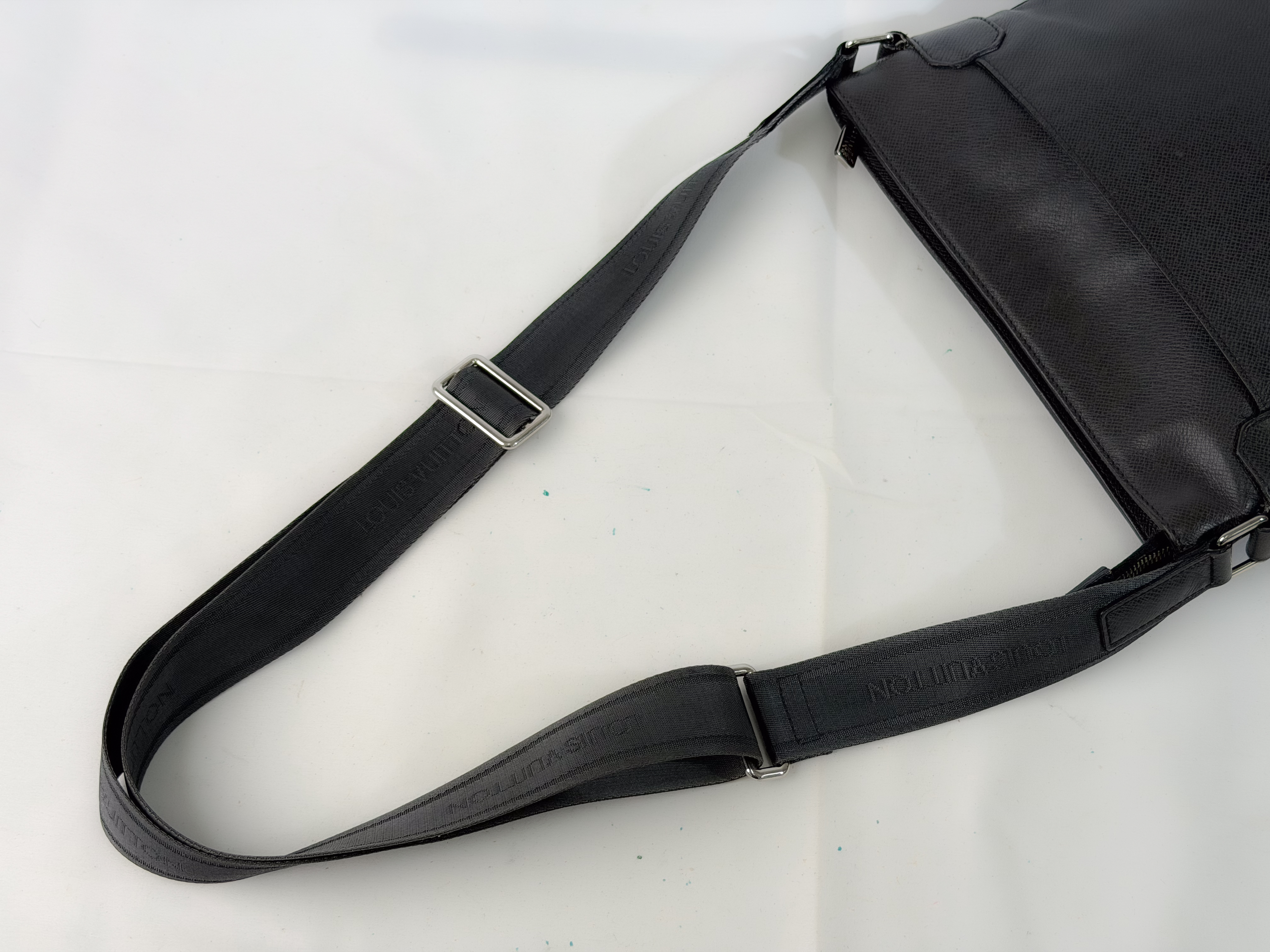 Taiga MB3152 Sasha MB3152 Shoulder Bag — view 3