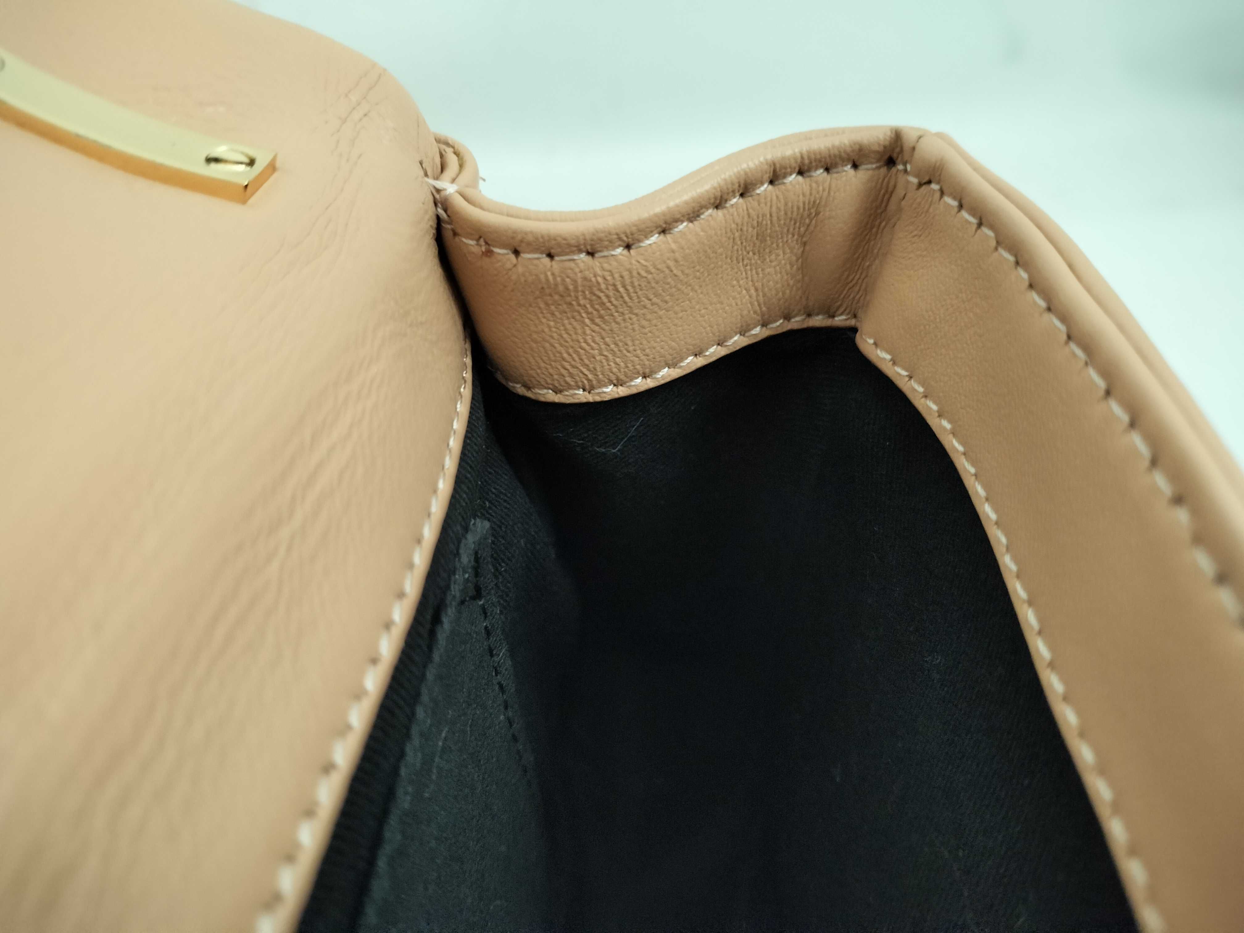 Laura Small Shoulder Bag TB Gold Hardware Shoulder Bag — view 9