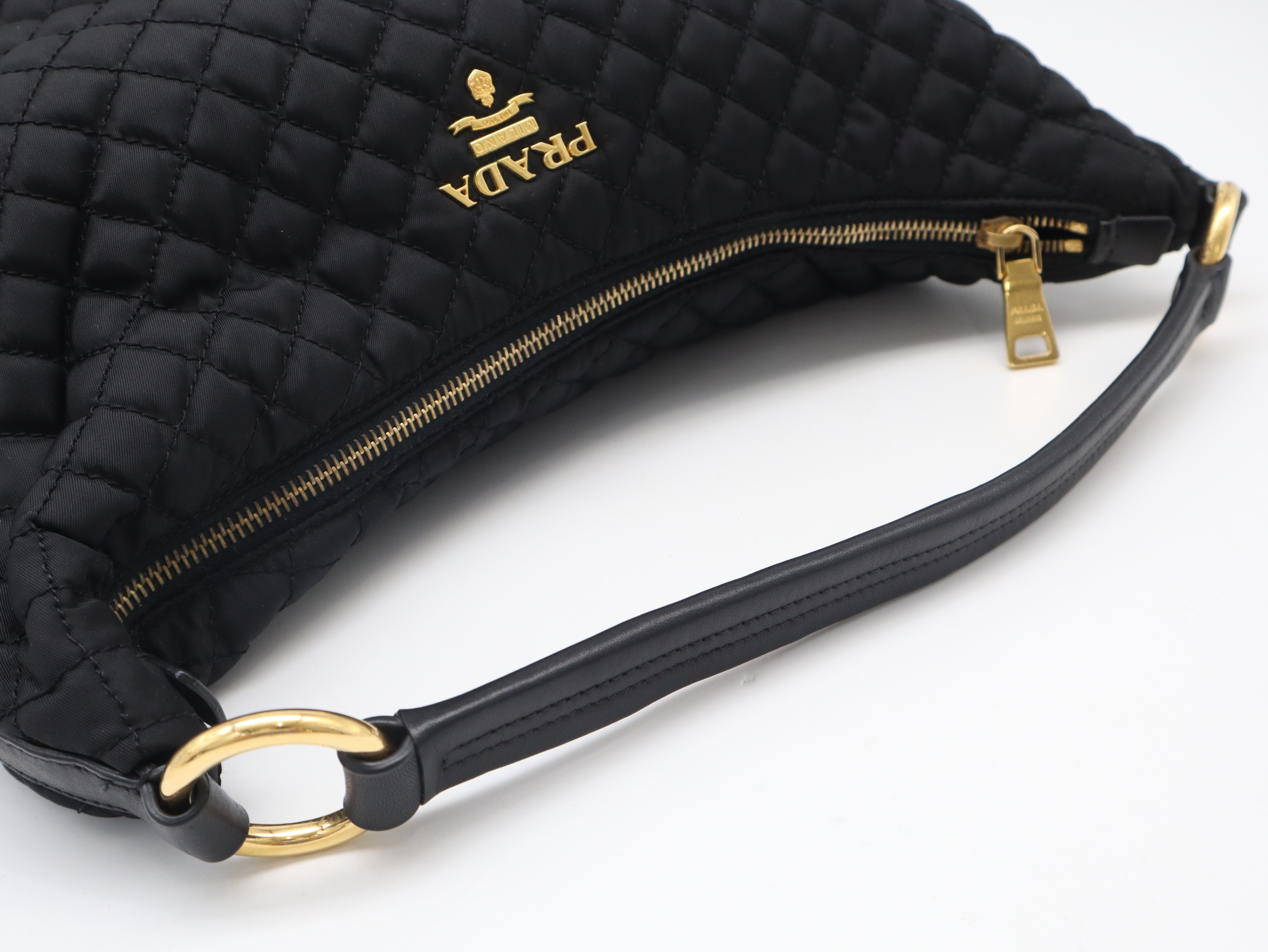 WS30688 Nylon x Leather Shoulder Bag, Quilted, Black Shoulder Bag — view 6