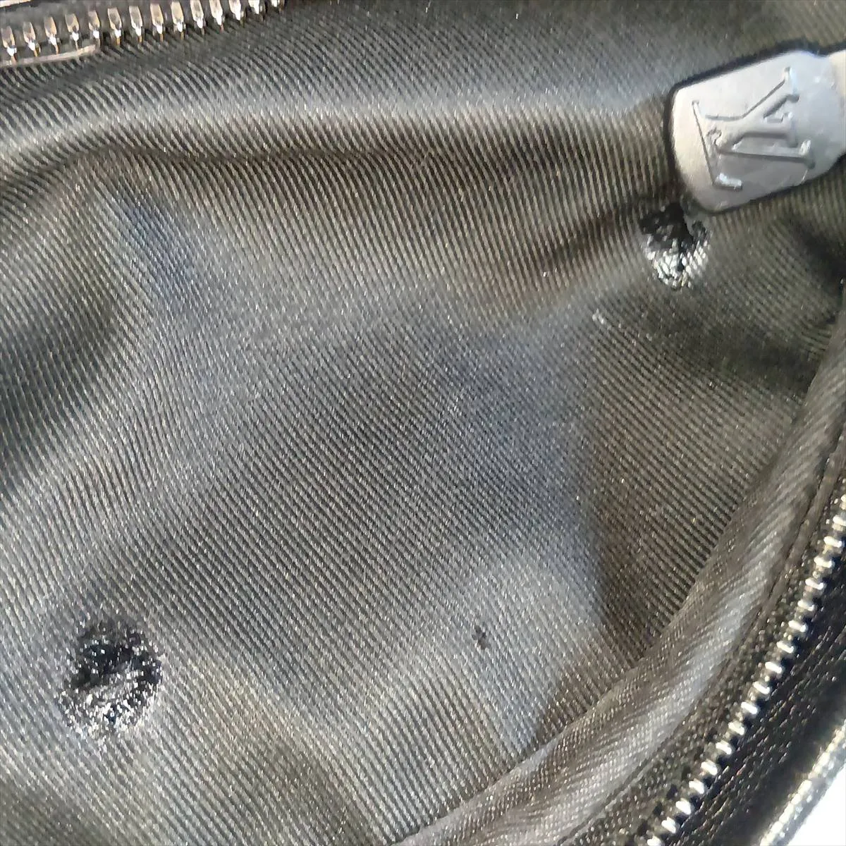 Monogram Shadow Discovery Bum Bag PM M46036 MI4199 Black — view 13