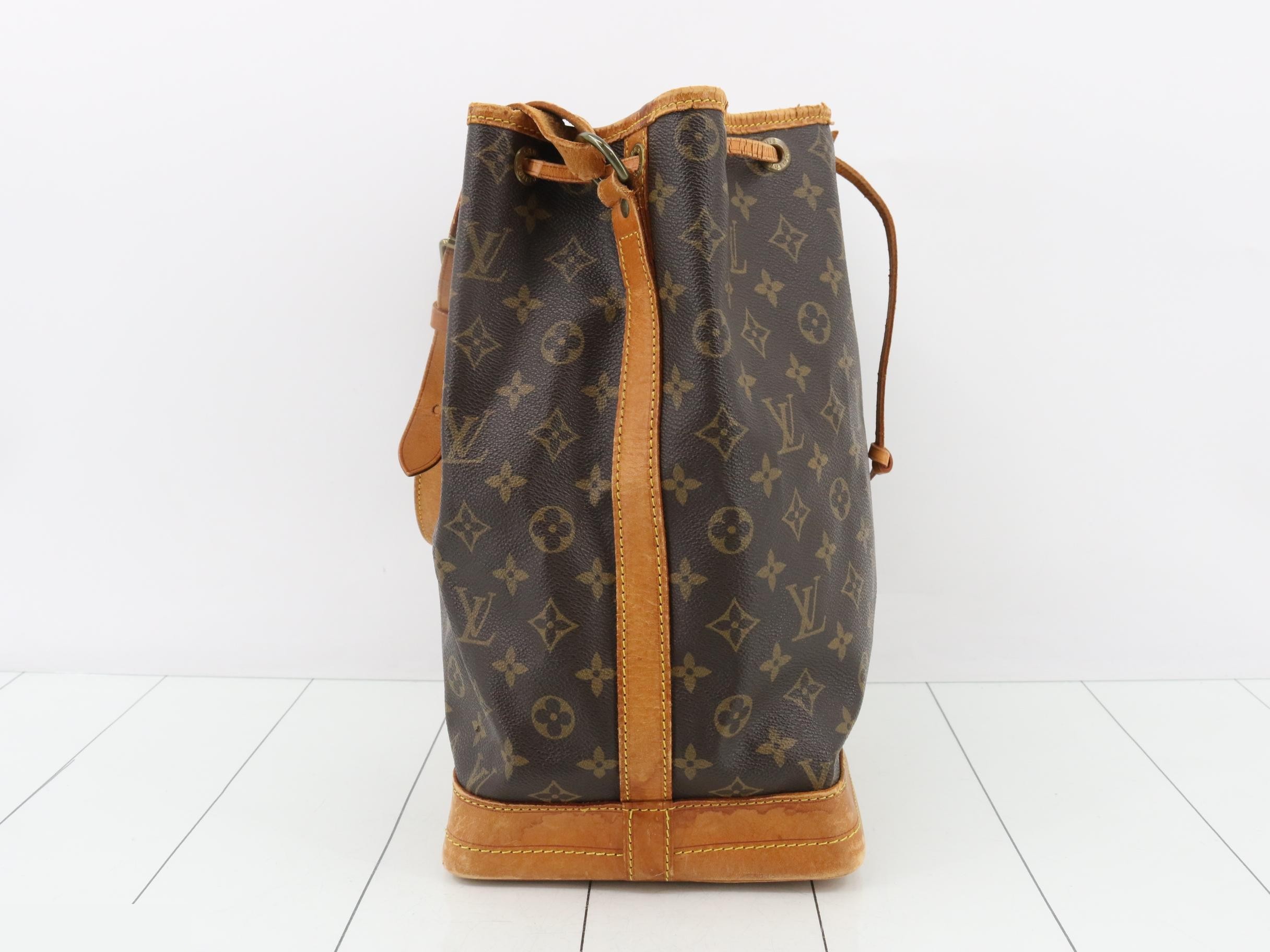 M42224 Noe Shoulder Bag — view 4