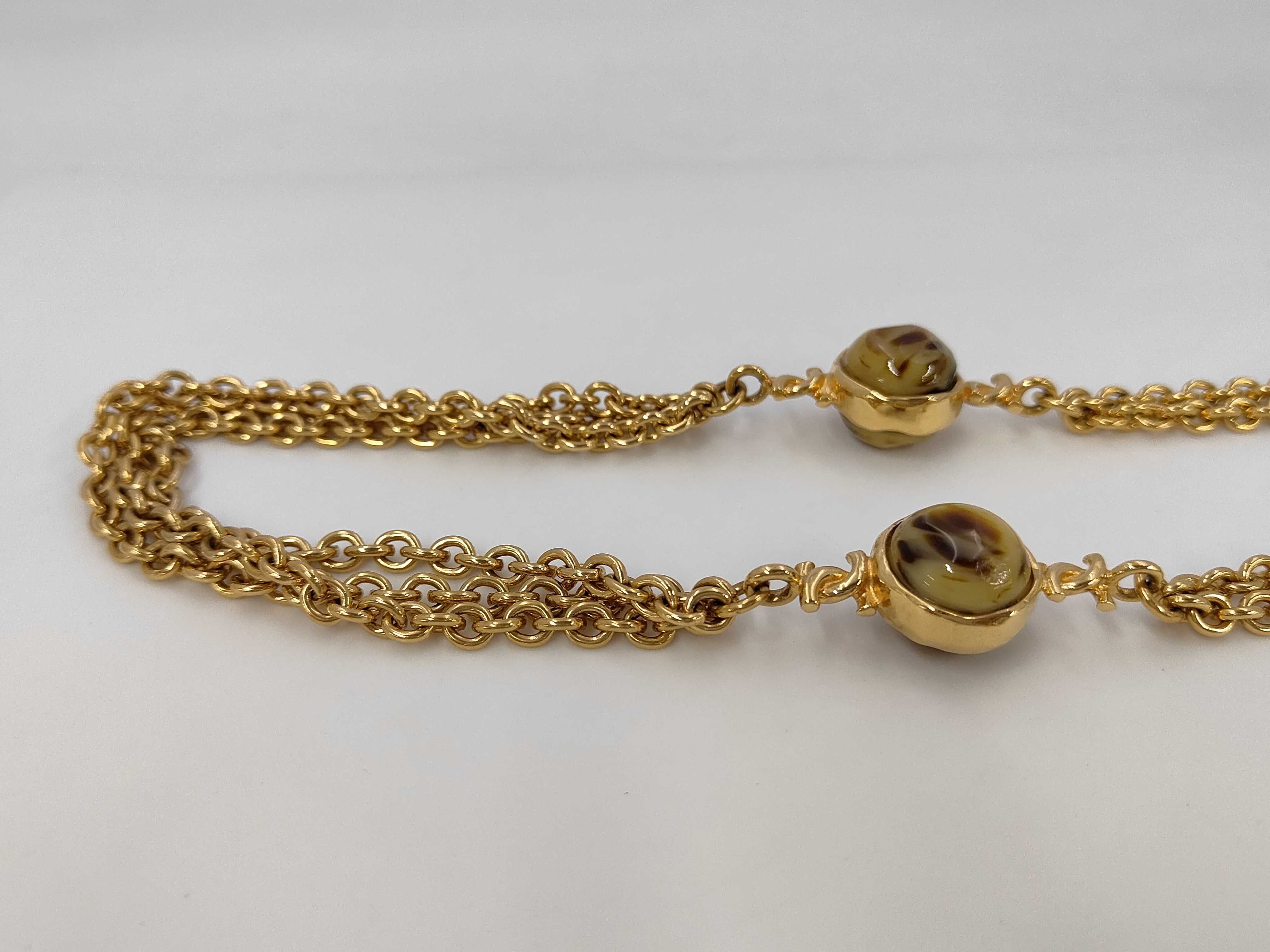 necklace — view 2