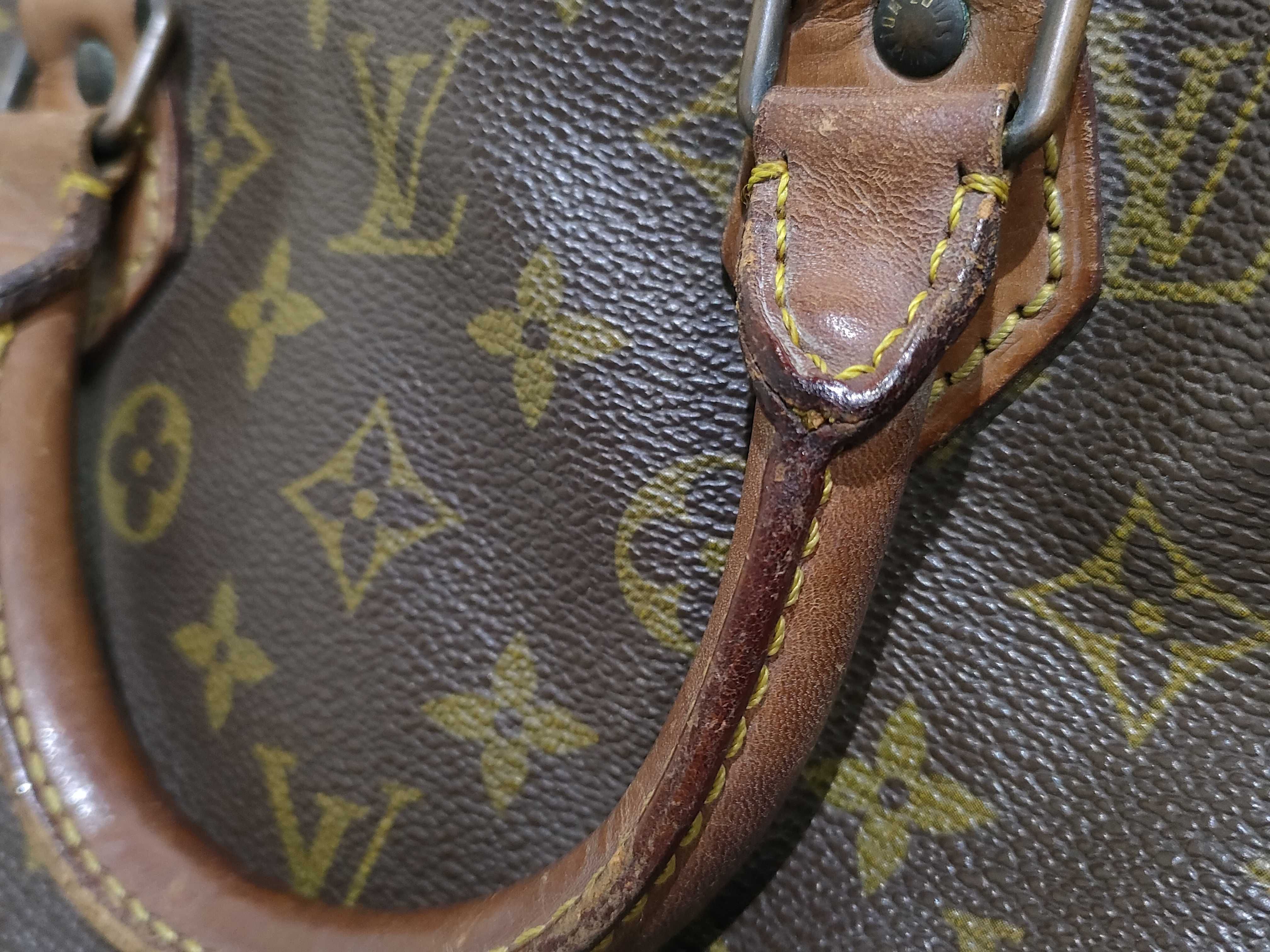 Monogram Louis Vuitton Monogram M41106 Speedy 40 Handbag — view 13