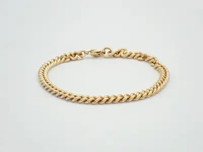 Other items: Precious metal bracelets and bangles (metal), wrist circumference approximately 21 cm.