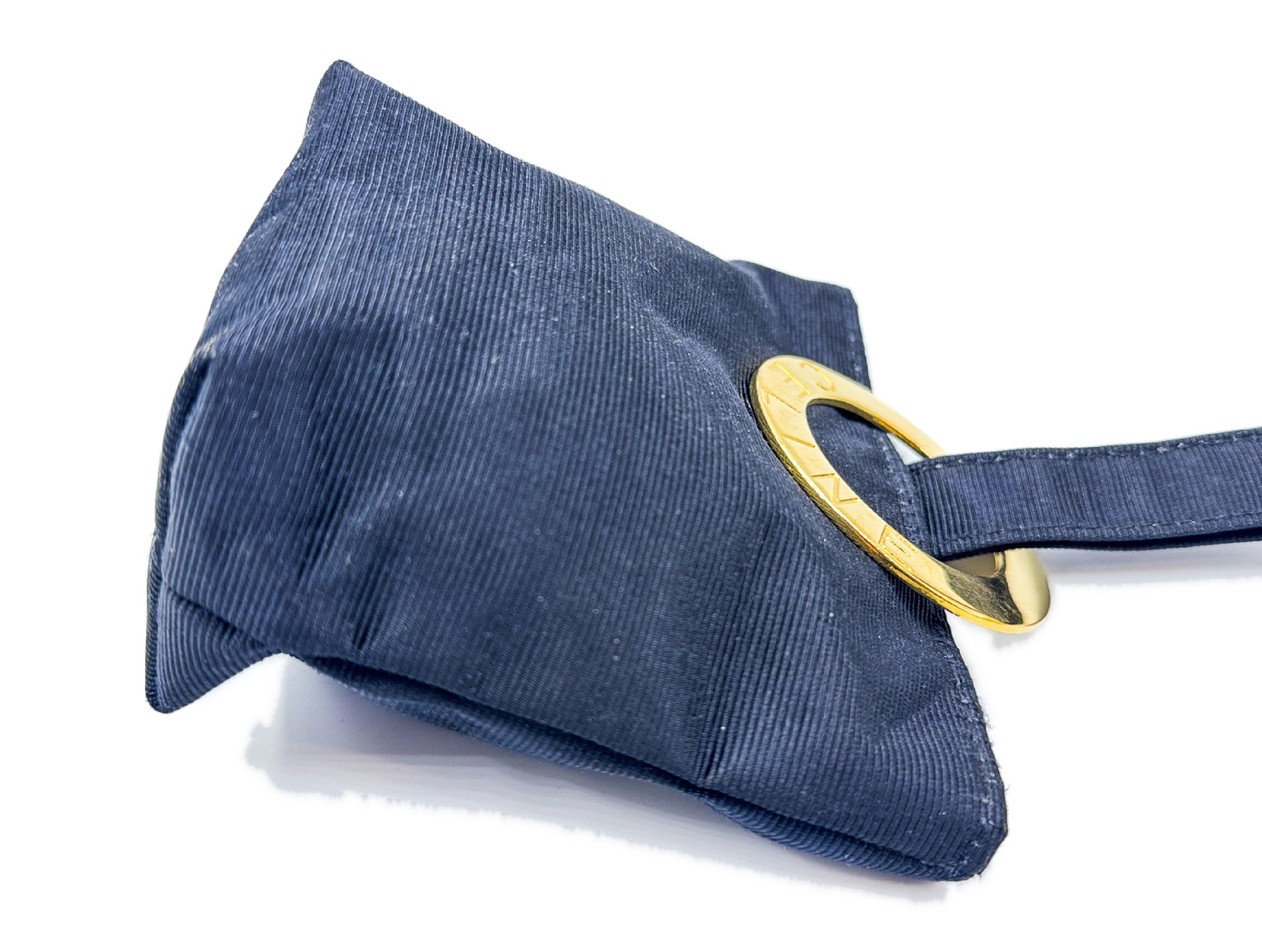 Circle clasp, gold hardware, black pouch — view 5