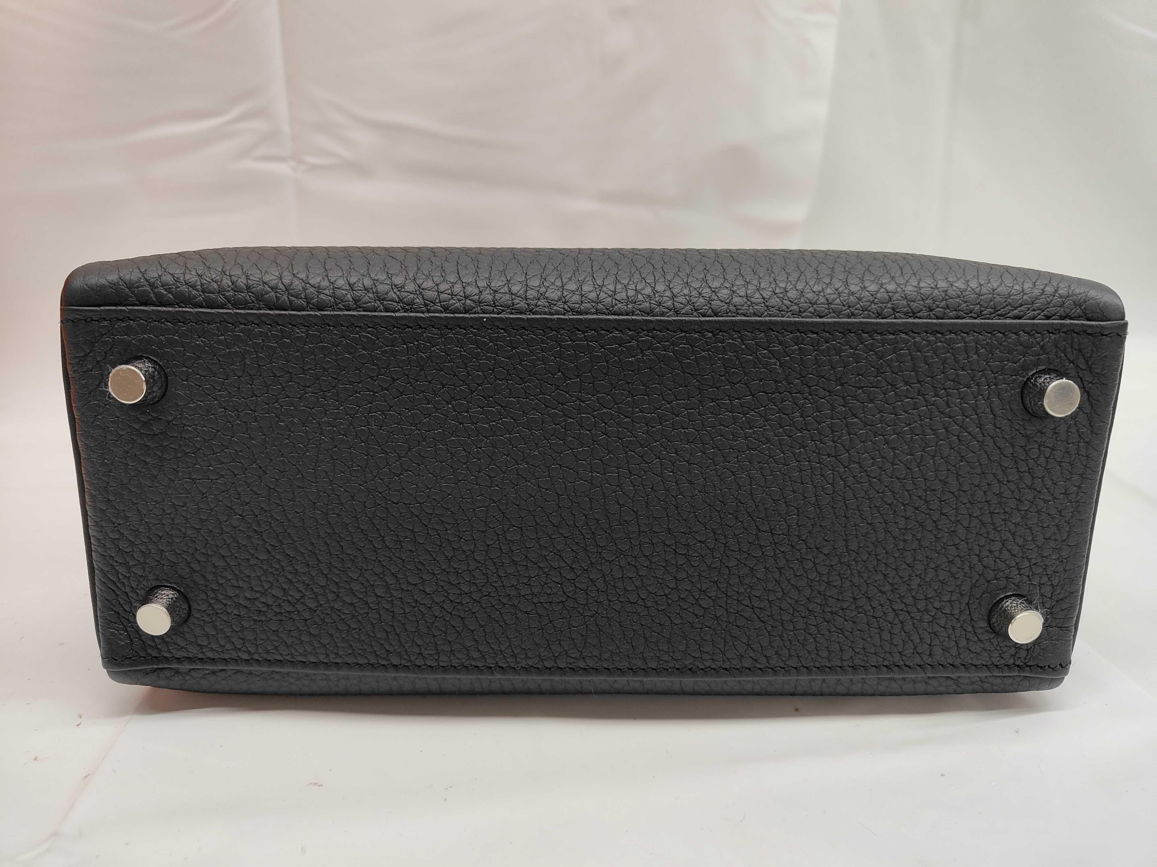 Kelly 25 Togo Black Silver Hardware G Stamp Handbag — view 3