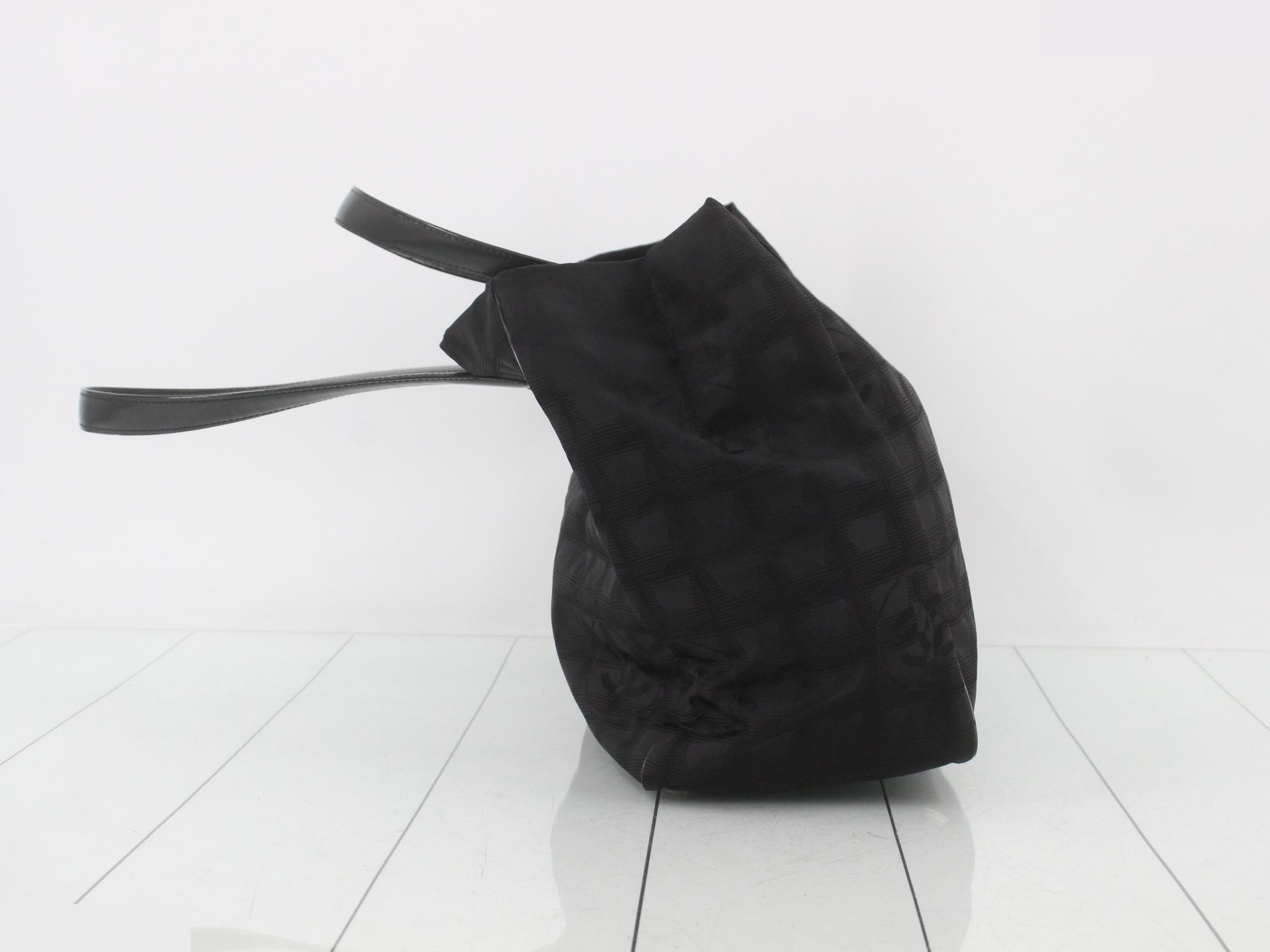 New Travel Line (Bags) - Handbags — view 3