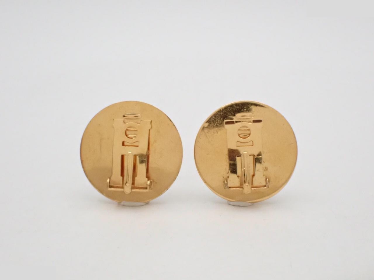 Other lines: Precious metals and earrings — view 2