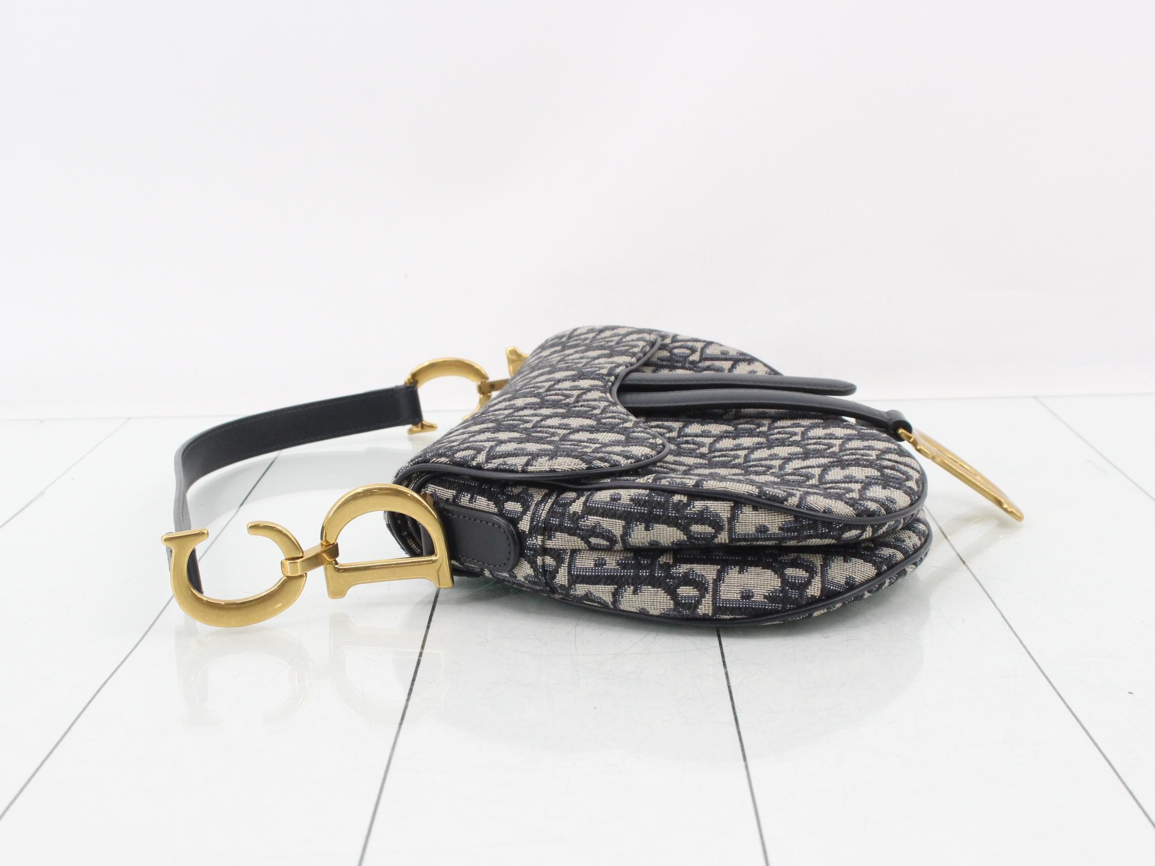 Saddlebag, Oblique, One-Shoulder Bag — view 4